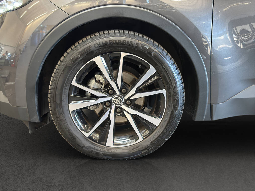 TOYOTA C-HR 1.8 HEV Trend-image-15