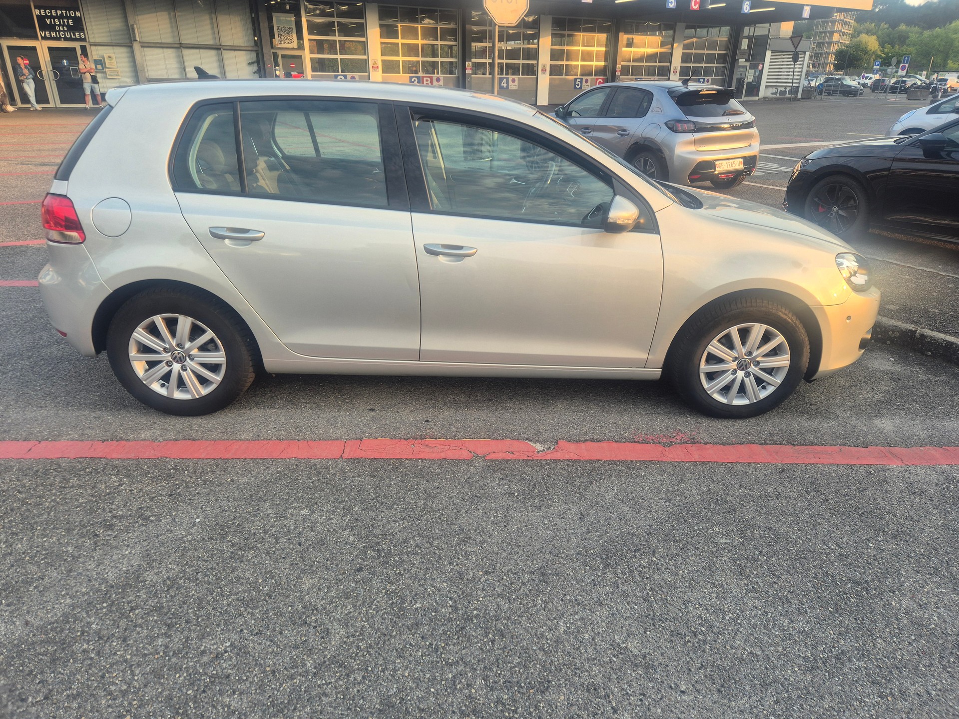 VW Golf 1.2 TSI BlueMotion Technology Team DSG-image-1