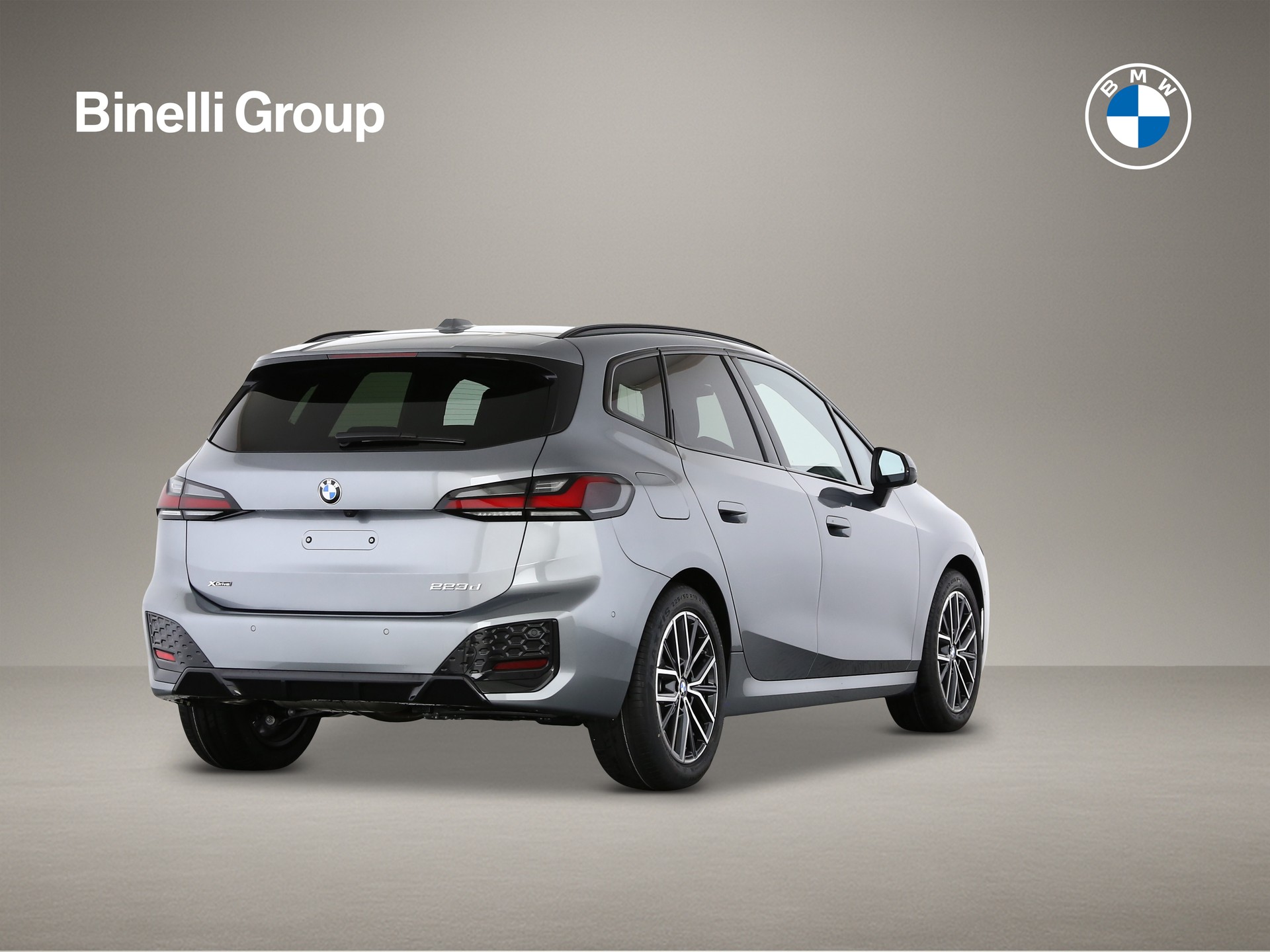 BMW 223d xDrive Active Tourer-image-1