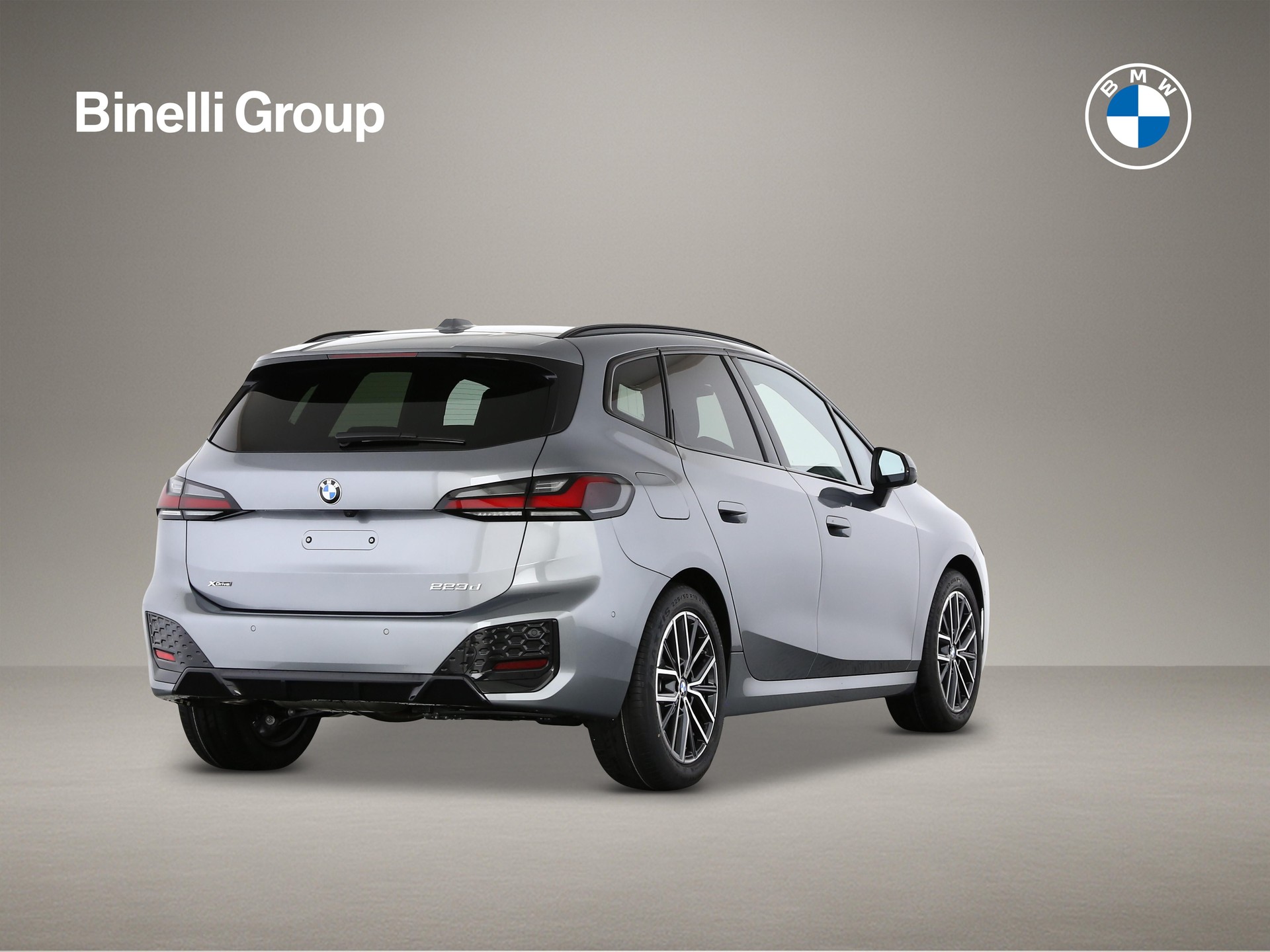 BMW 223d xDrive Active Tourer-image-1