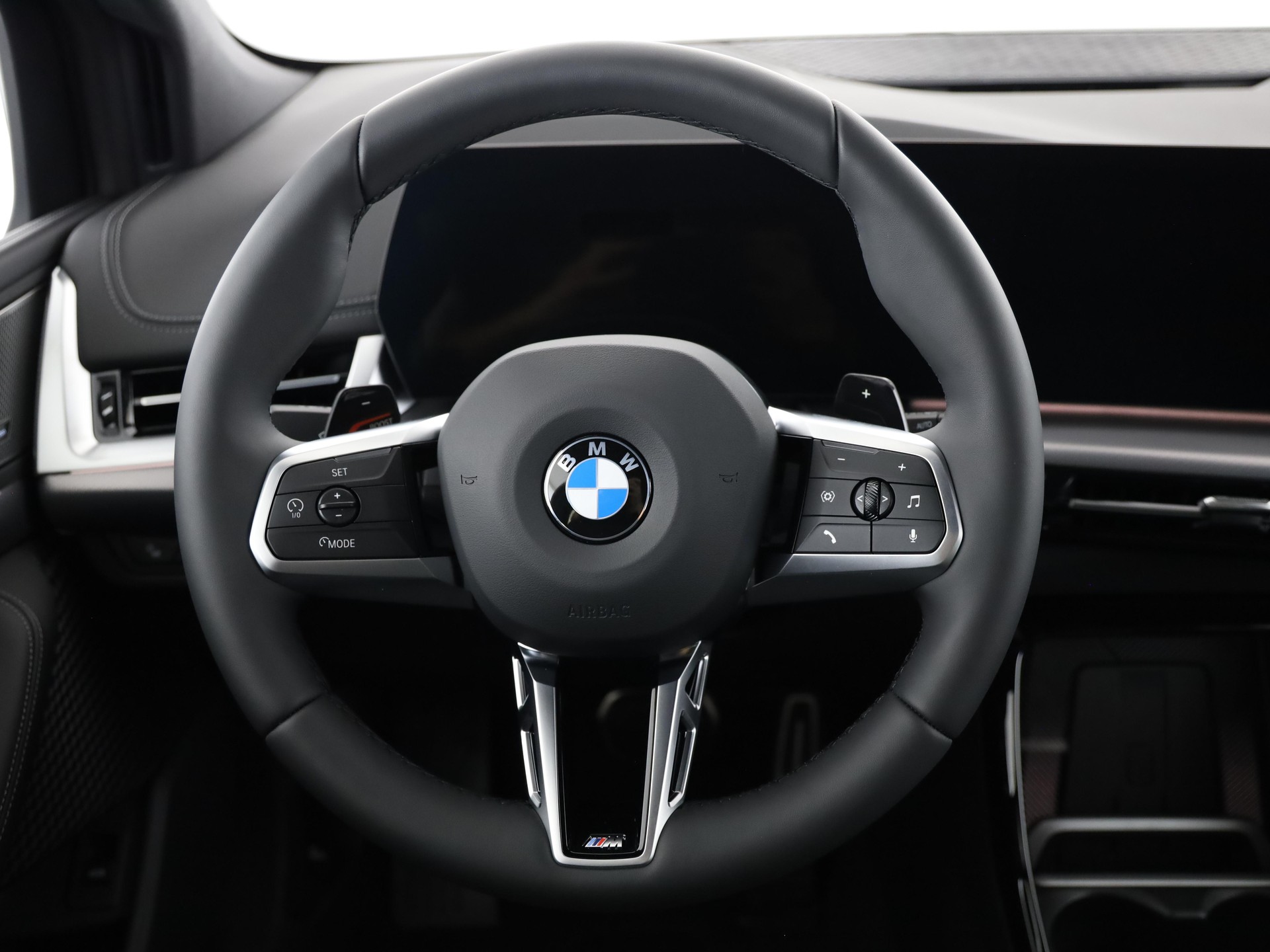 BMW 223d xDrive Active Tourer-image-18