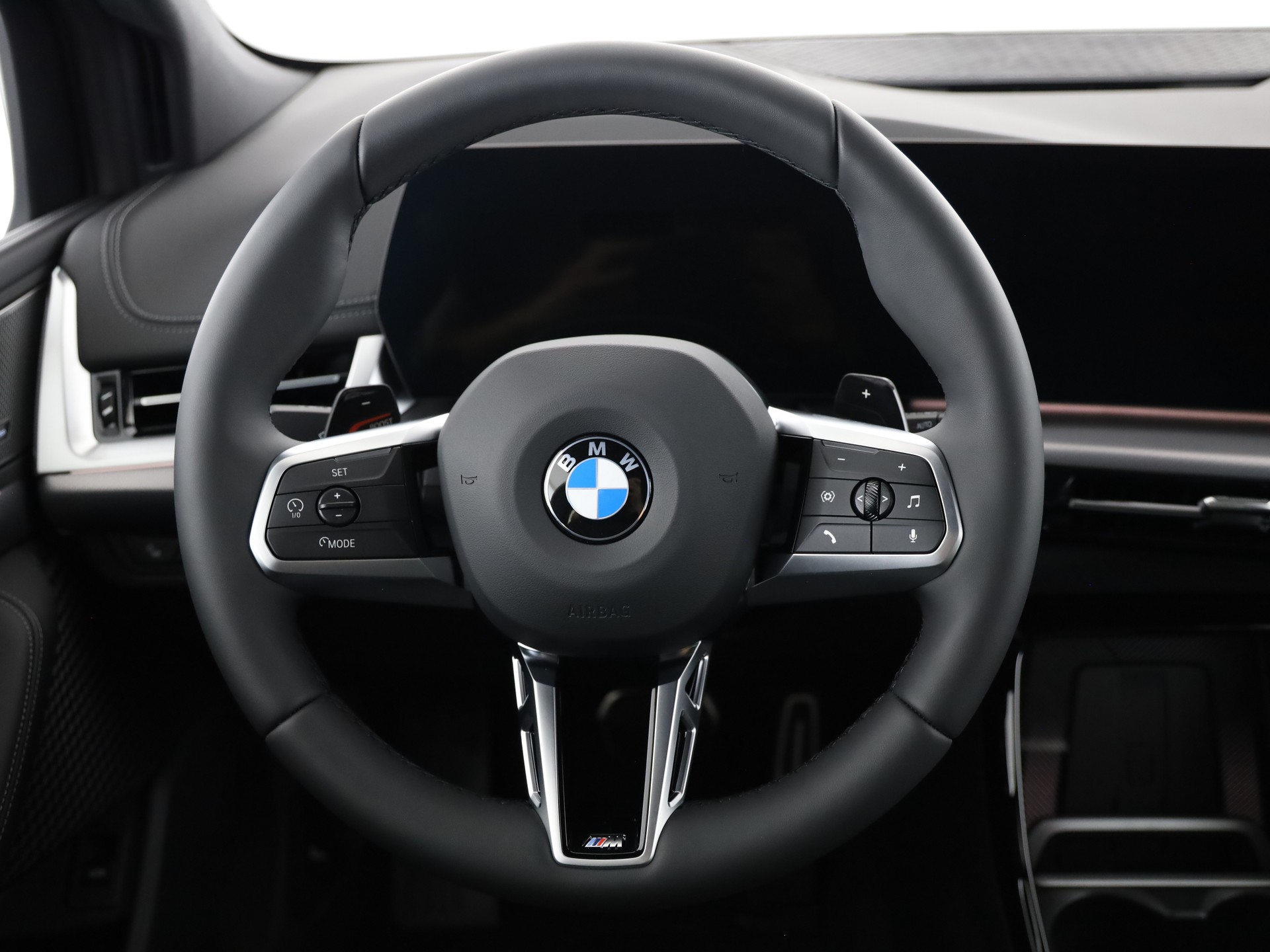 BMW 223d xDrive Active Tourer-image-8