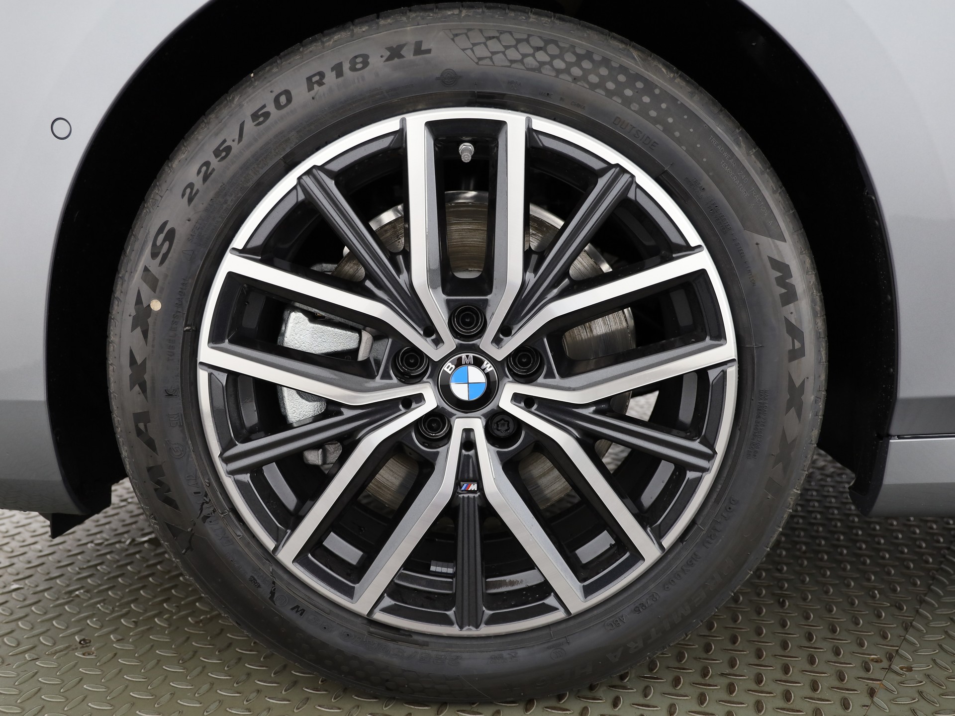 BMW 223d xDrive Active Tourer-image-10