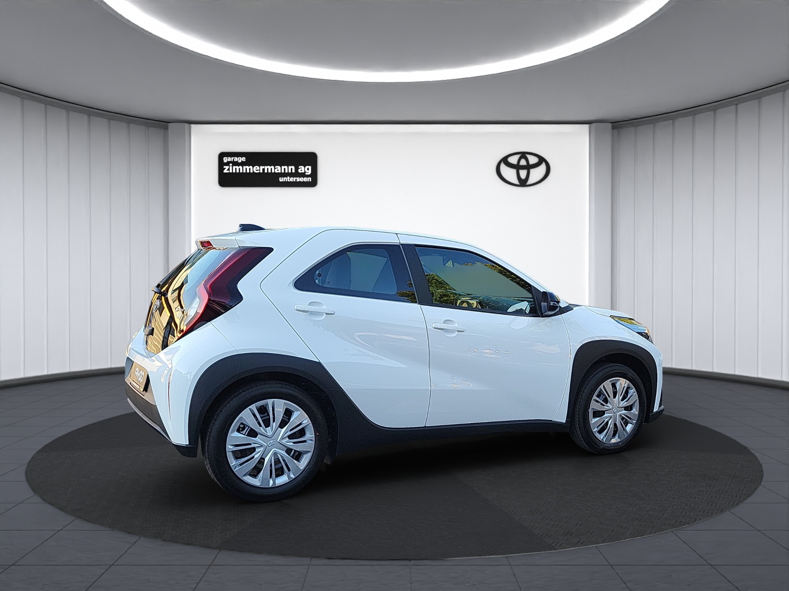 TOYOTA Aygo X 1.5 VVT-i HSD Comfort-image-5
