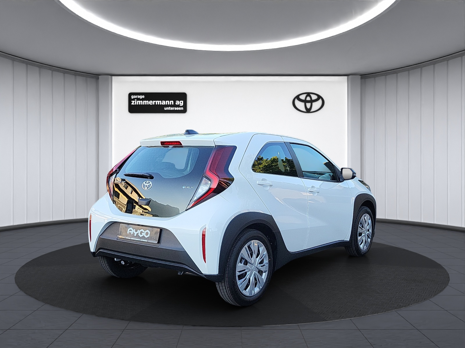 TOYOTA Aygo X 1.5 VVT-i HSD Comfort-image-6