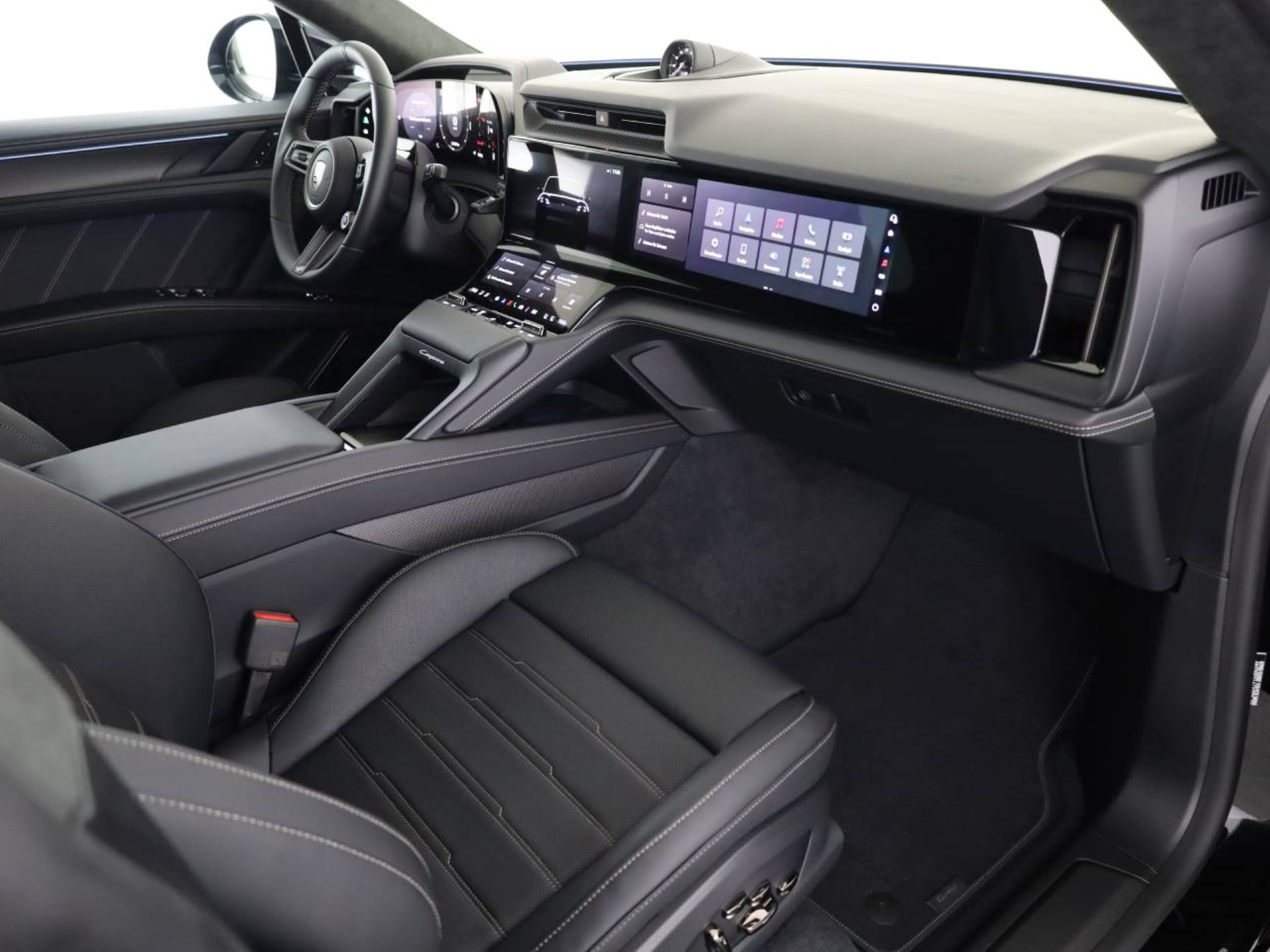 PORSCHE Cayenne Turbo Coupé Electric-image-13