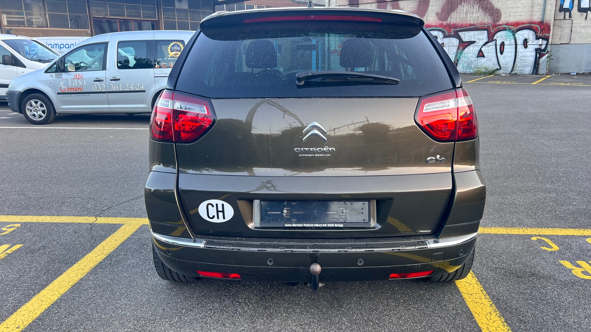 CITROEN C4 Picasso 1.6i 16V THP Swiss Style EGS6-image-3