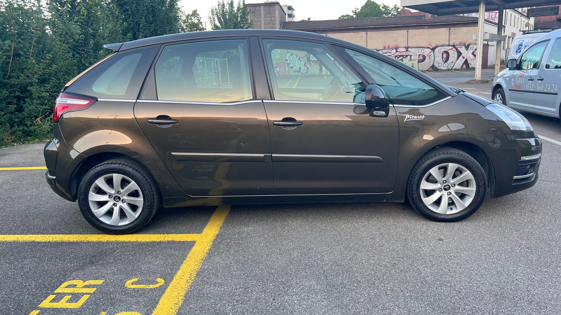 CITROEN C4 Picasso 1.6i 16V THP Swiss Style EGS6-image-2