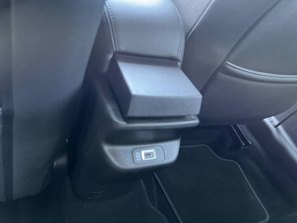 JEEP Avenger Summit-image-16