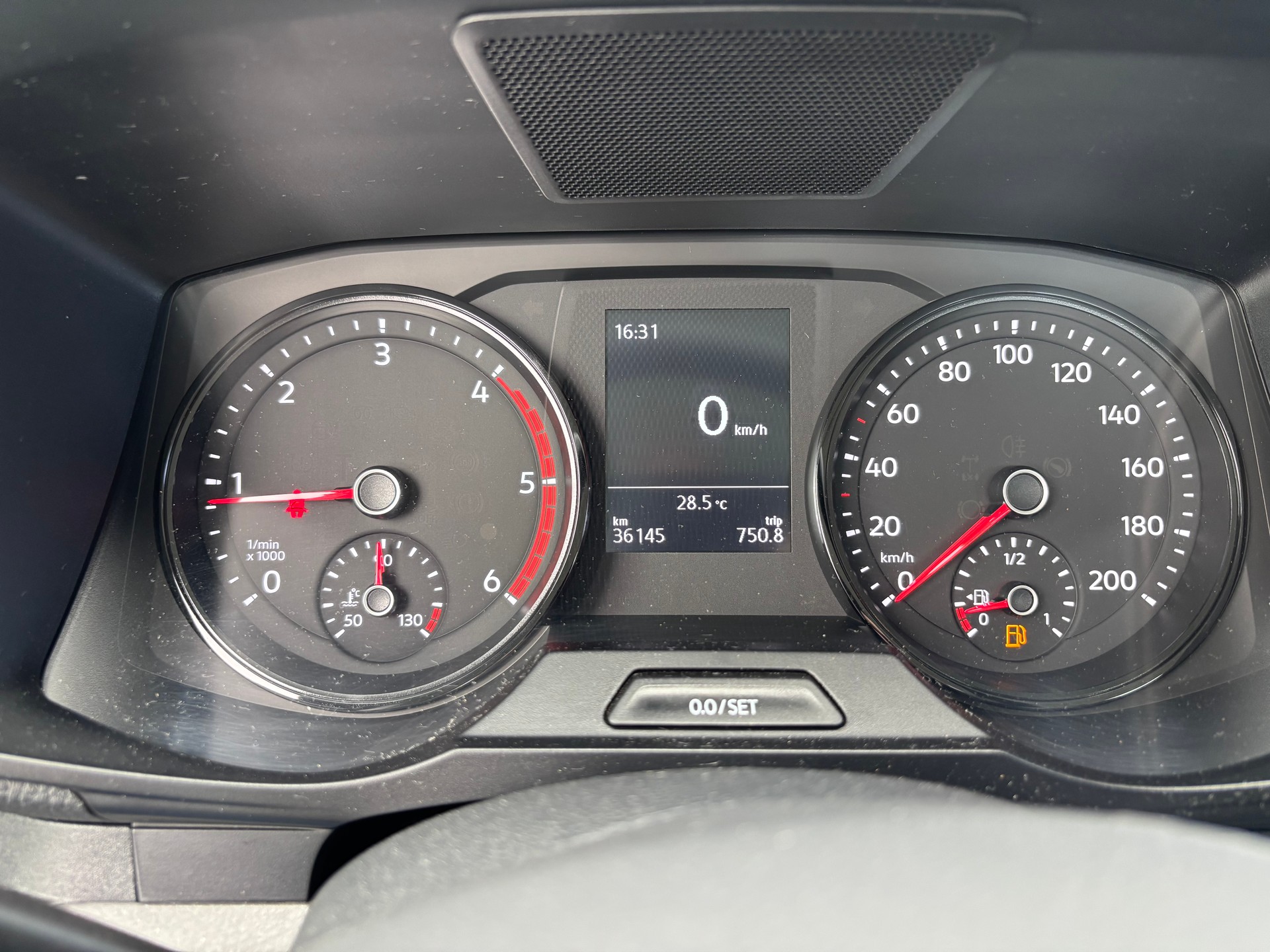 VW Crafter 35 2.0 TDI L3-image-8