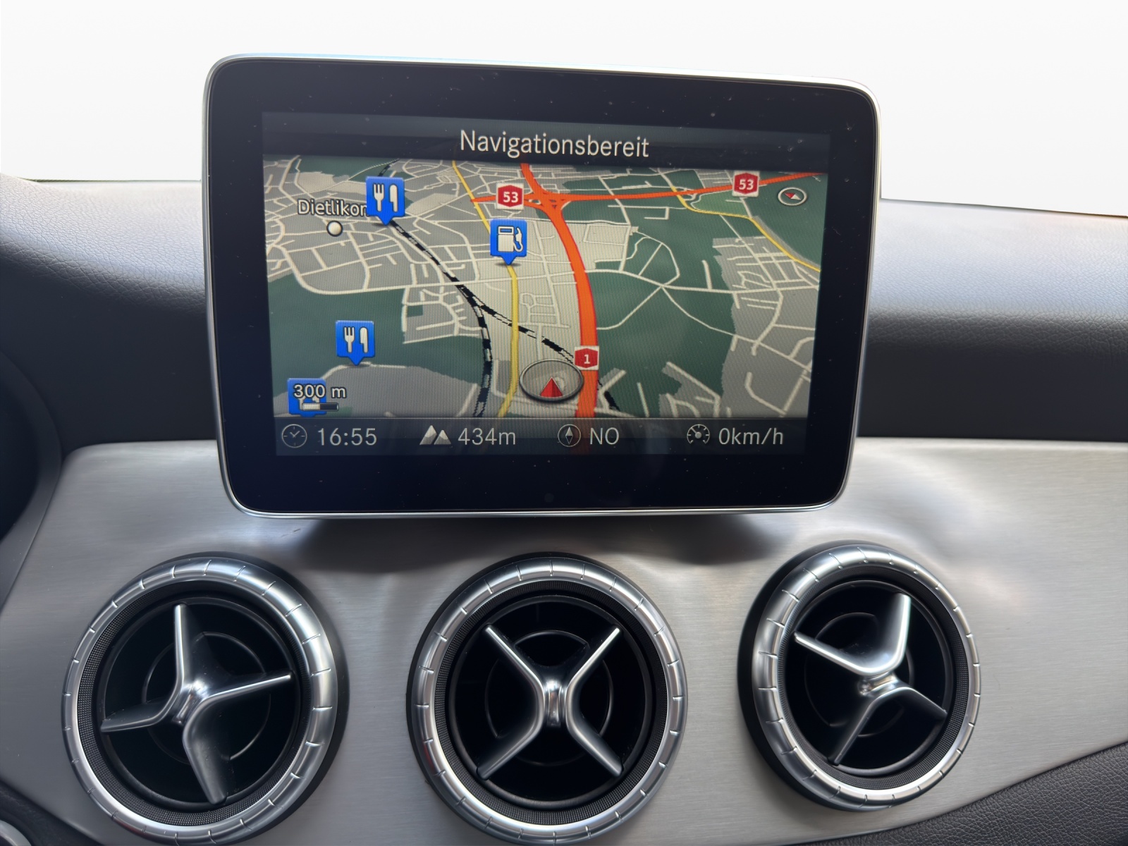 MERCEDES-BENZ CLA Shooting Brake 200 CDI AMG Line 4Matic 7G-DCT-image-12
