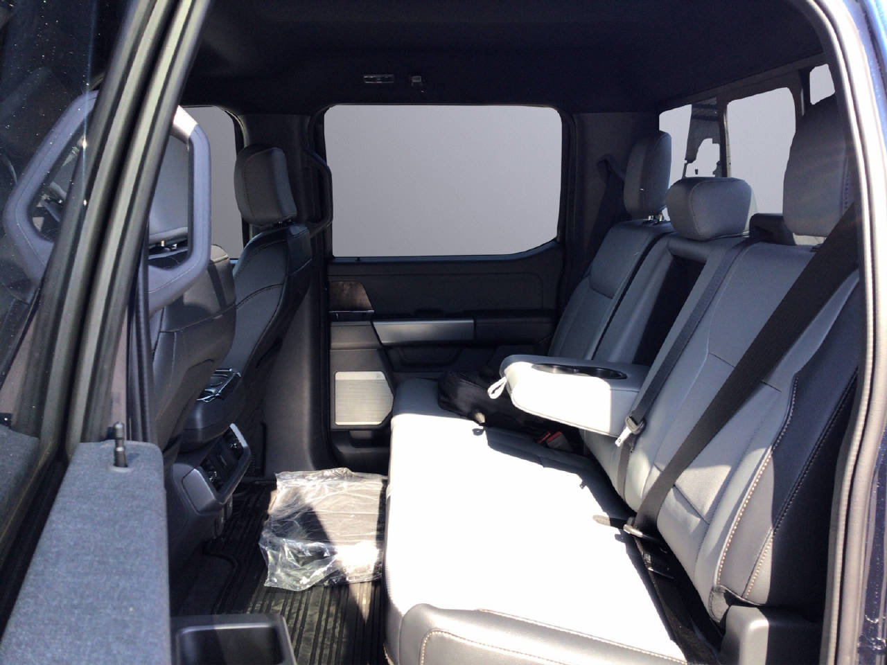 FORD F-150 Lightning DKab.Pick-up 98 kWh Lariat Launch Edition 4x4-image-4