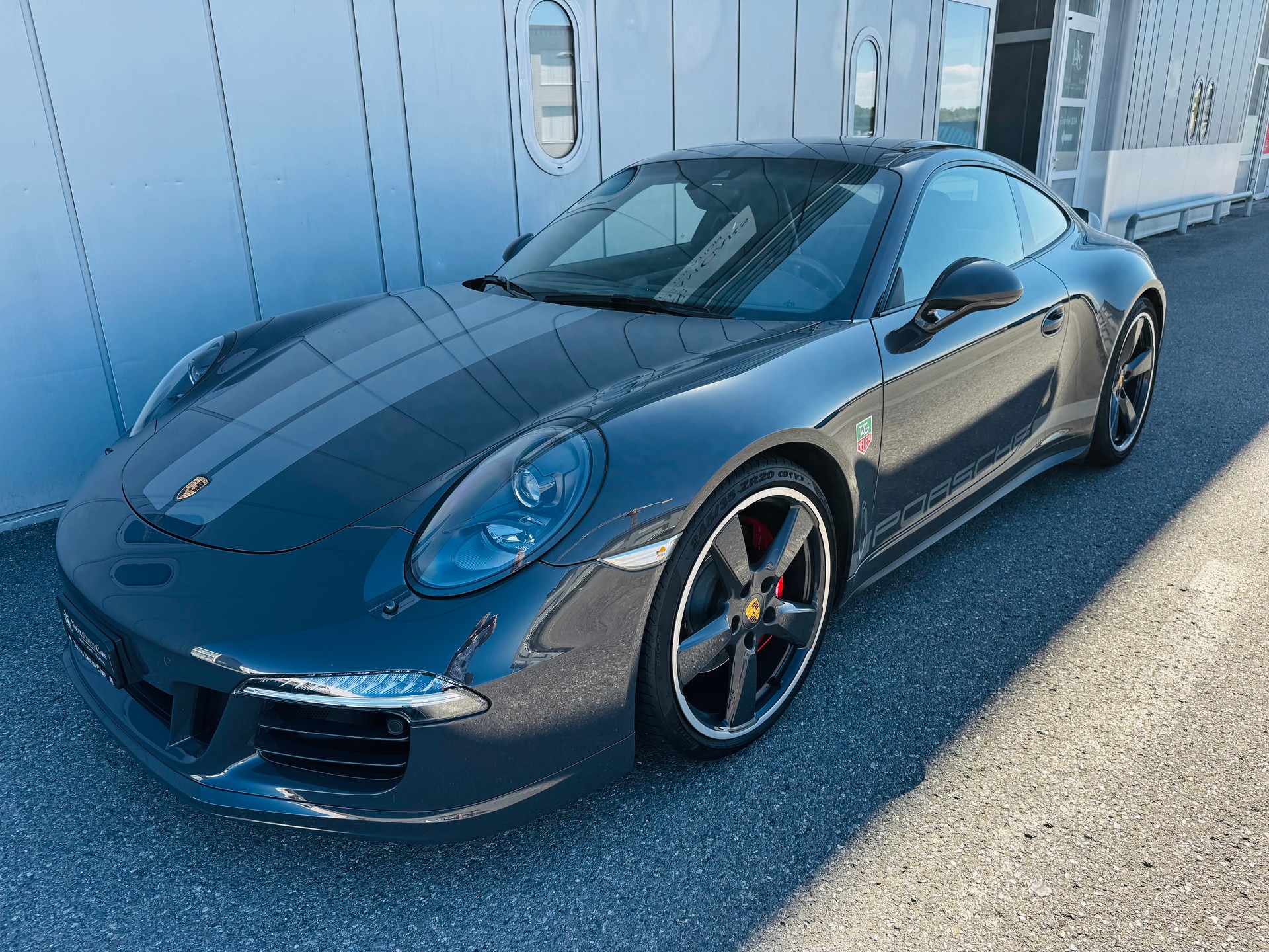 PORSCHE 911 Carrera 4S Exclusive Swiss Edition PDK-image-6