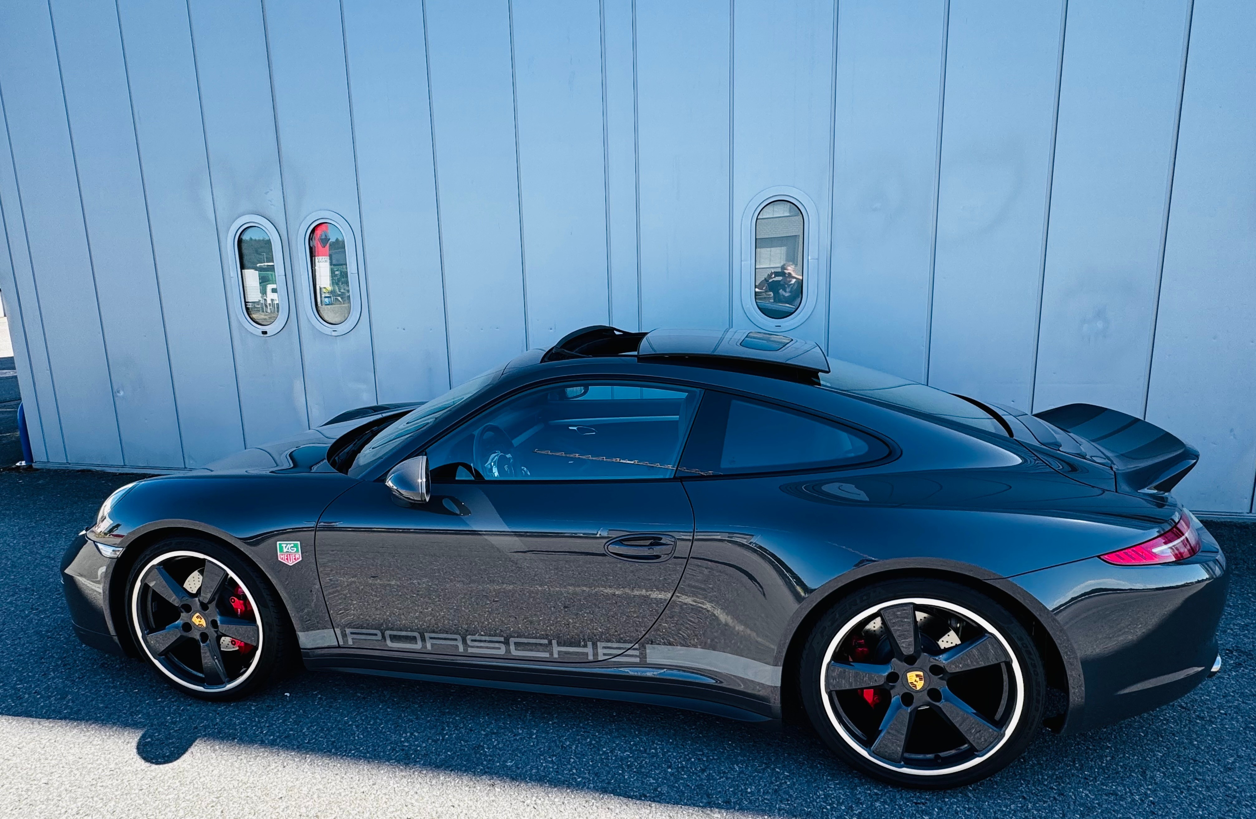 Car photo