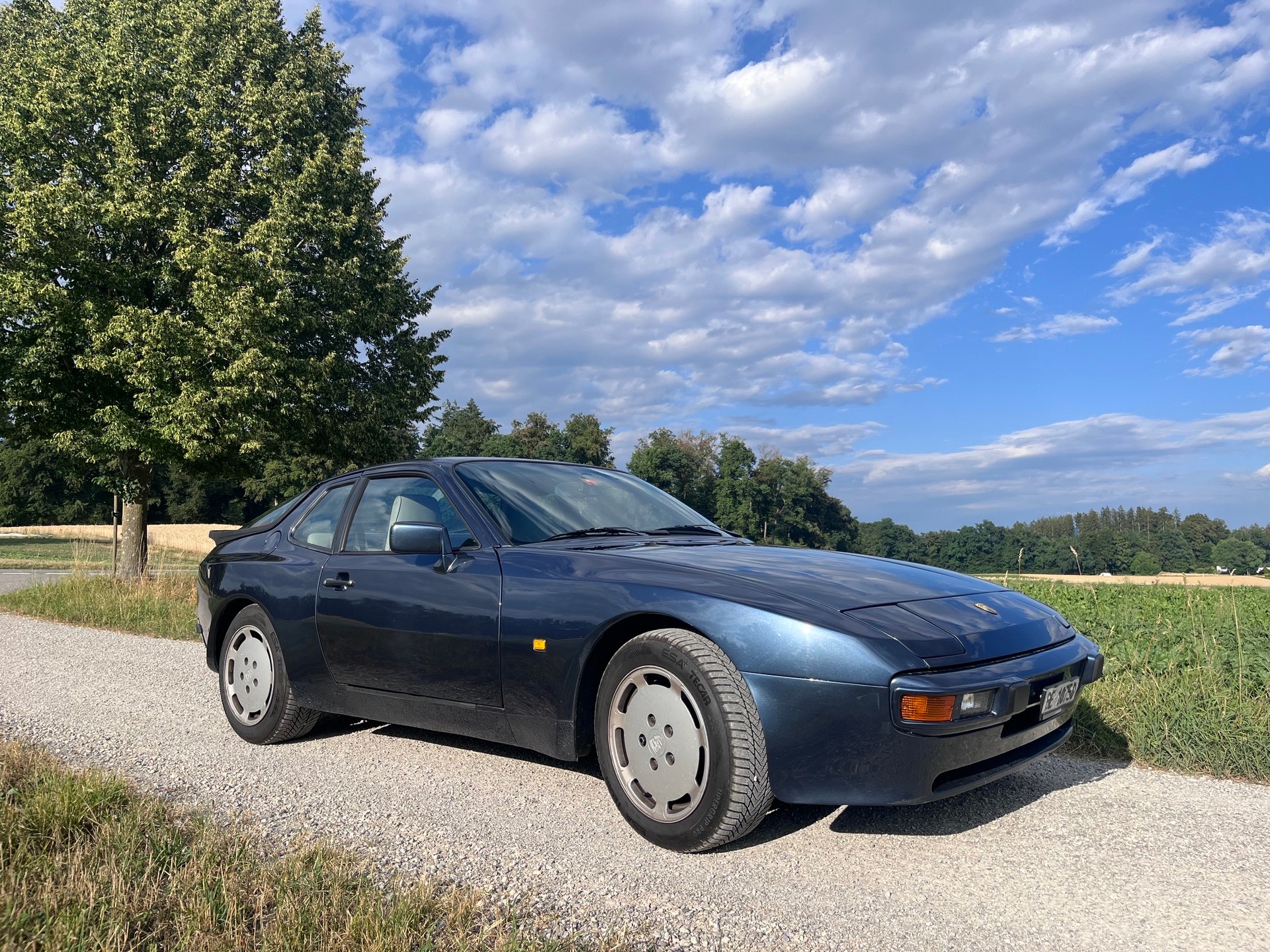 PORSCHE 944-image-0