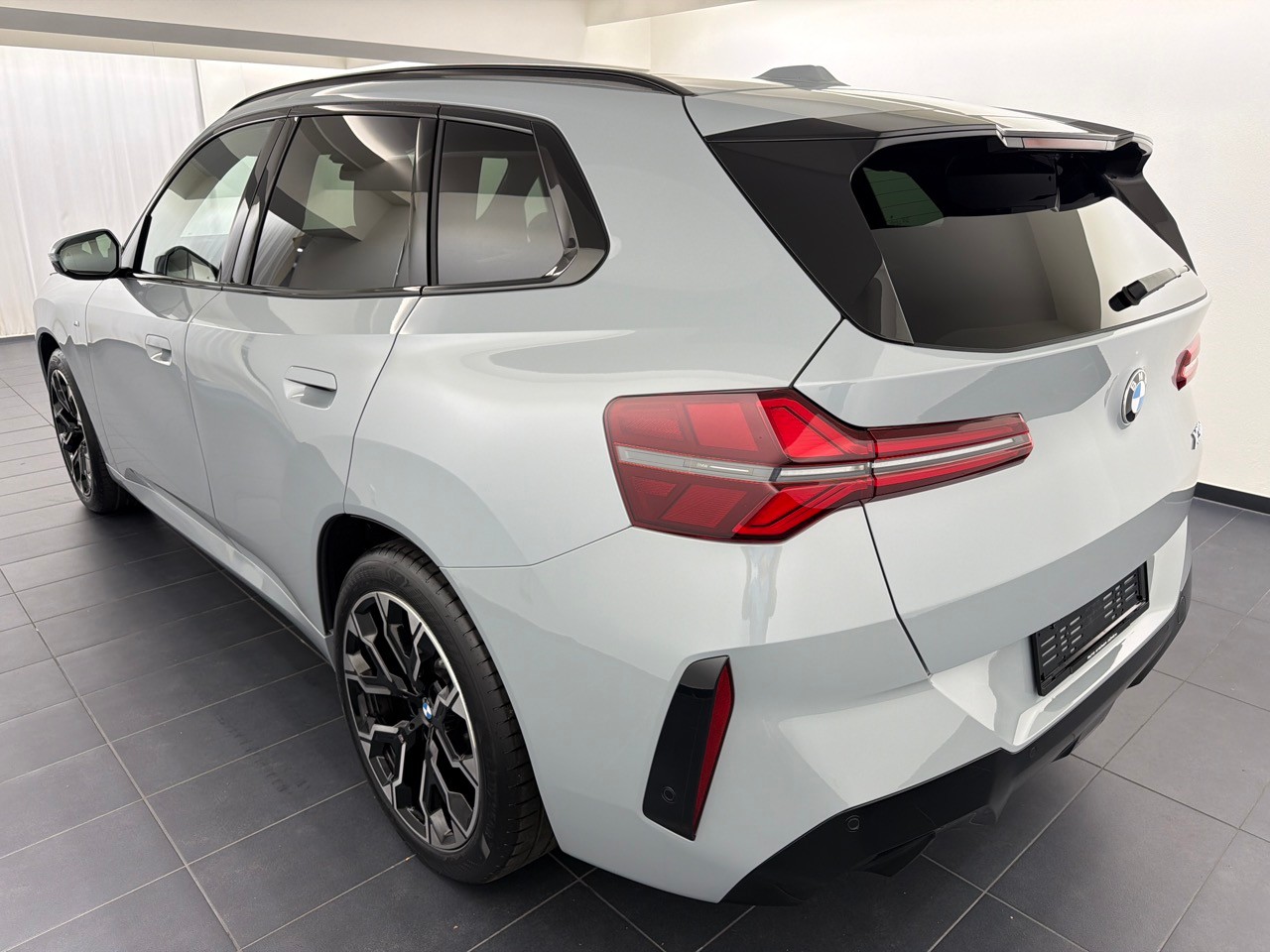 BMW X3 xDr 48V 20d M Sp. Pro-image-1