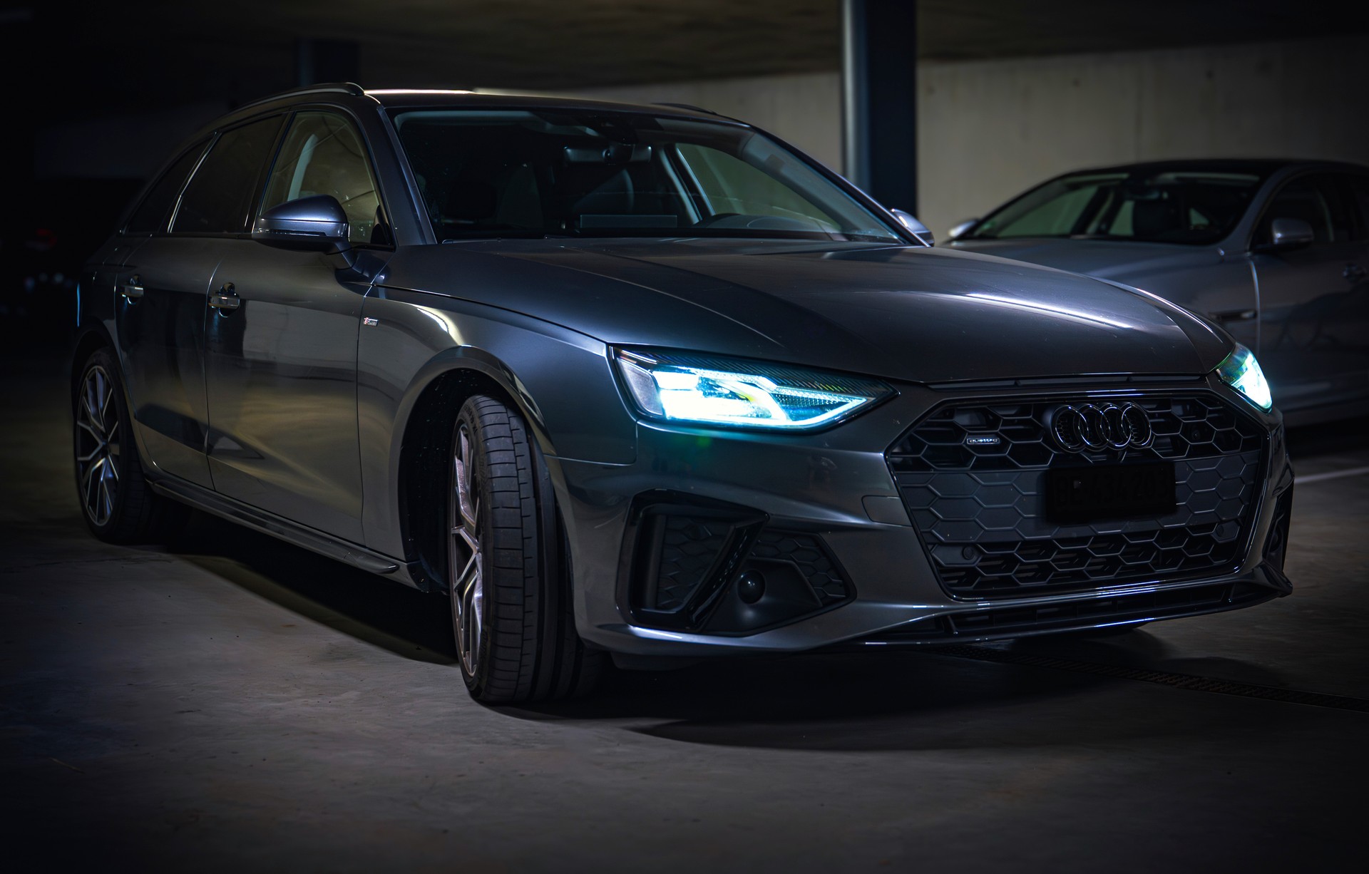 AUDI 2.0 40 TFSI S Line quattro S-Tronic-image-3