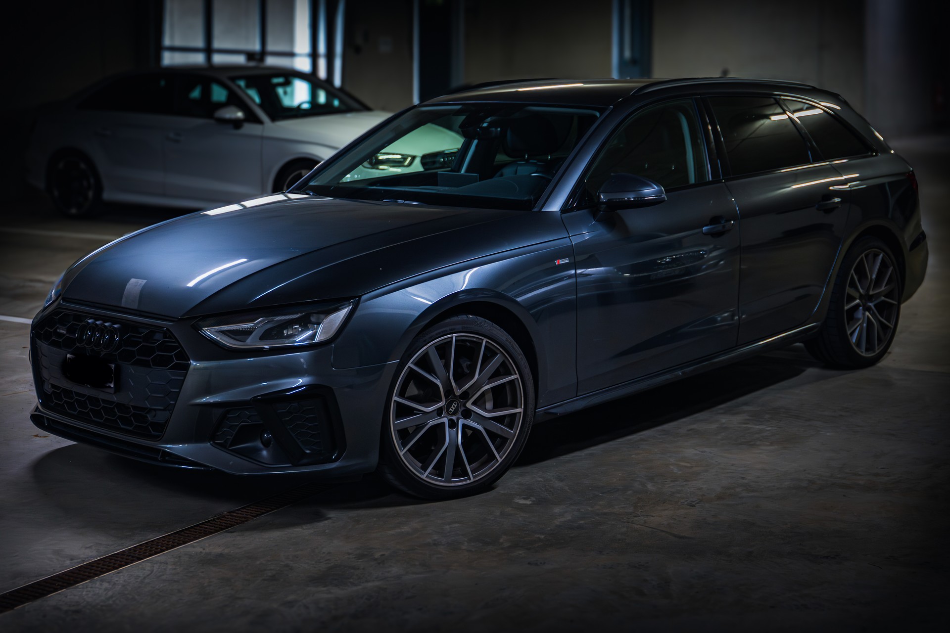 AUDI 2.0 40 TFSI S Line quattro S-Tronic-image-4
