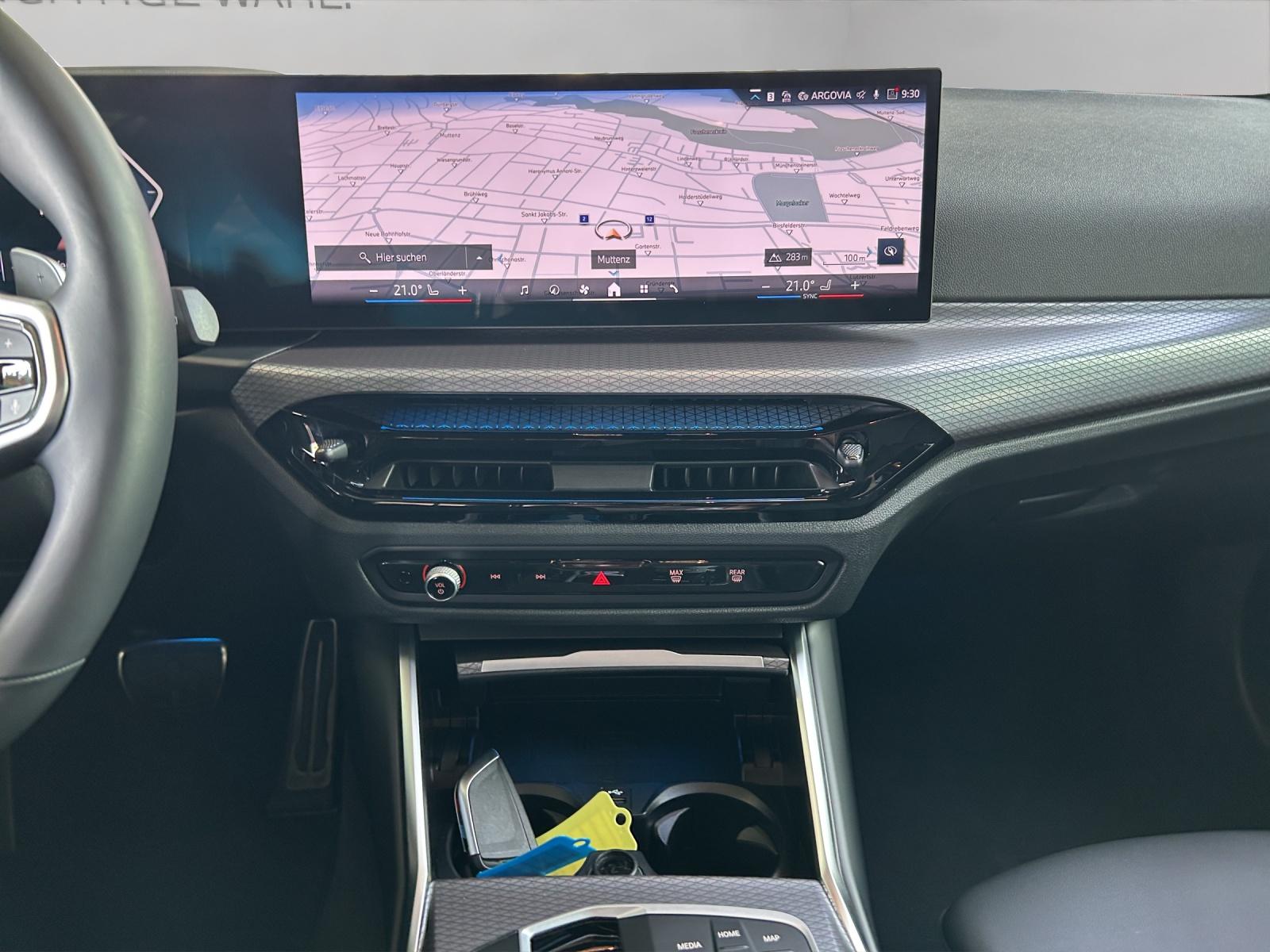 BMW 320d xDrive SAG Touring-image-13