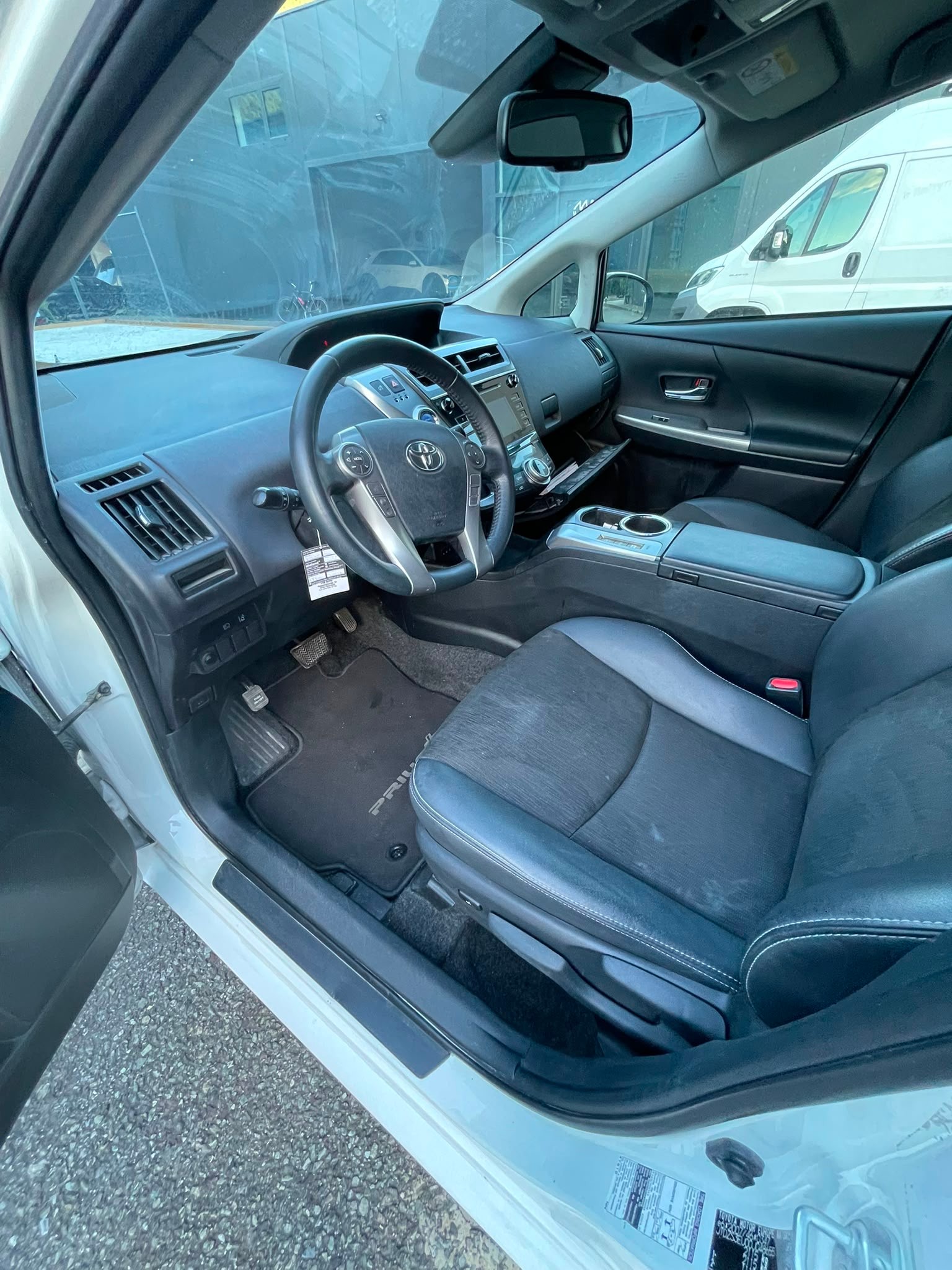 TOYOTA Prius+ 1.8 VVT-i HSD Comfort-image-3