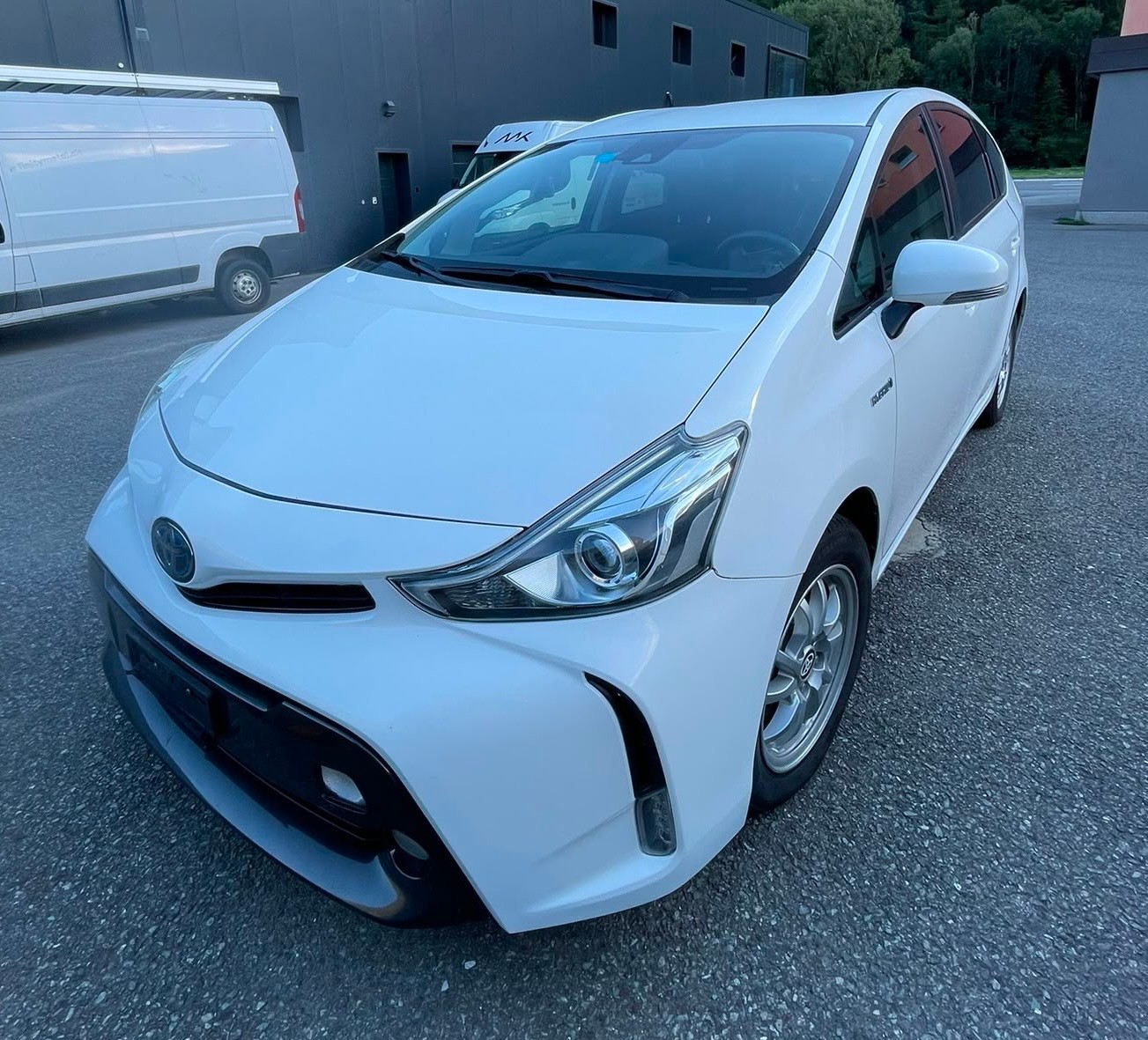 TOYOTA Prius+ 1.8 VVT-i HSD Comfort