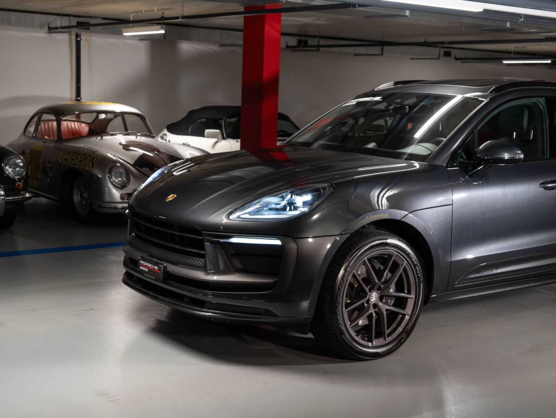 PORSCHE Macan T-image-18