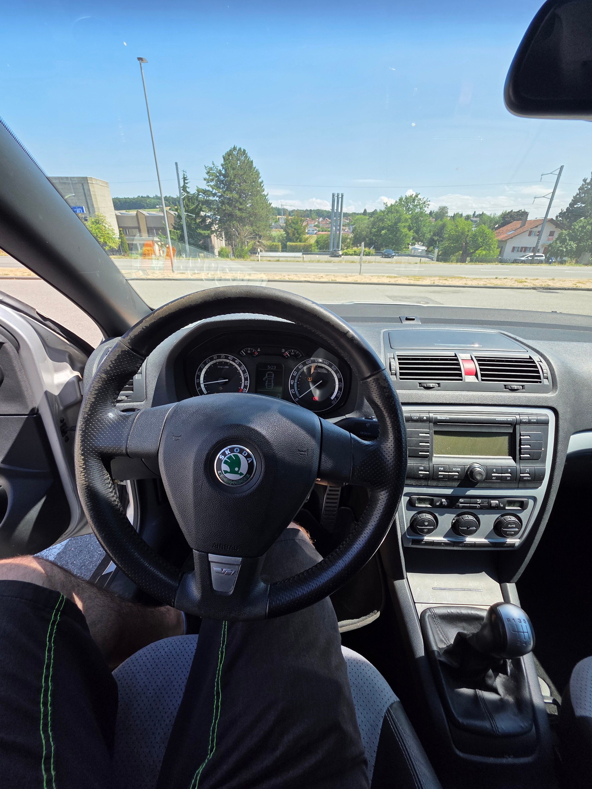 SKODA Octavia 2.0 TFSI RS-image-7