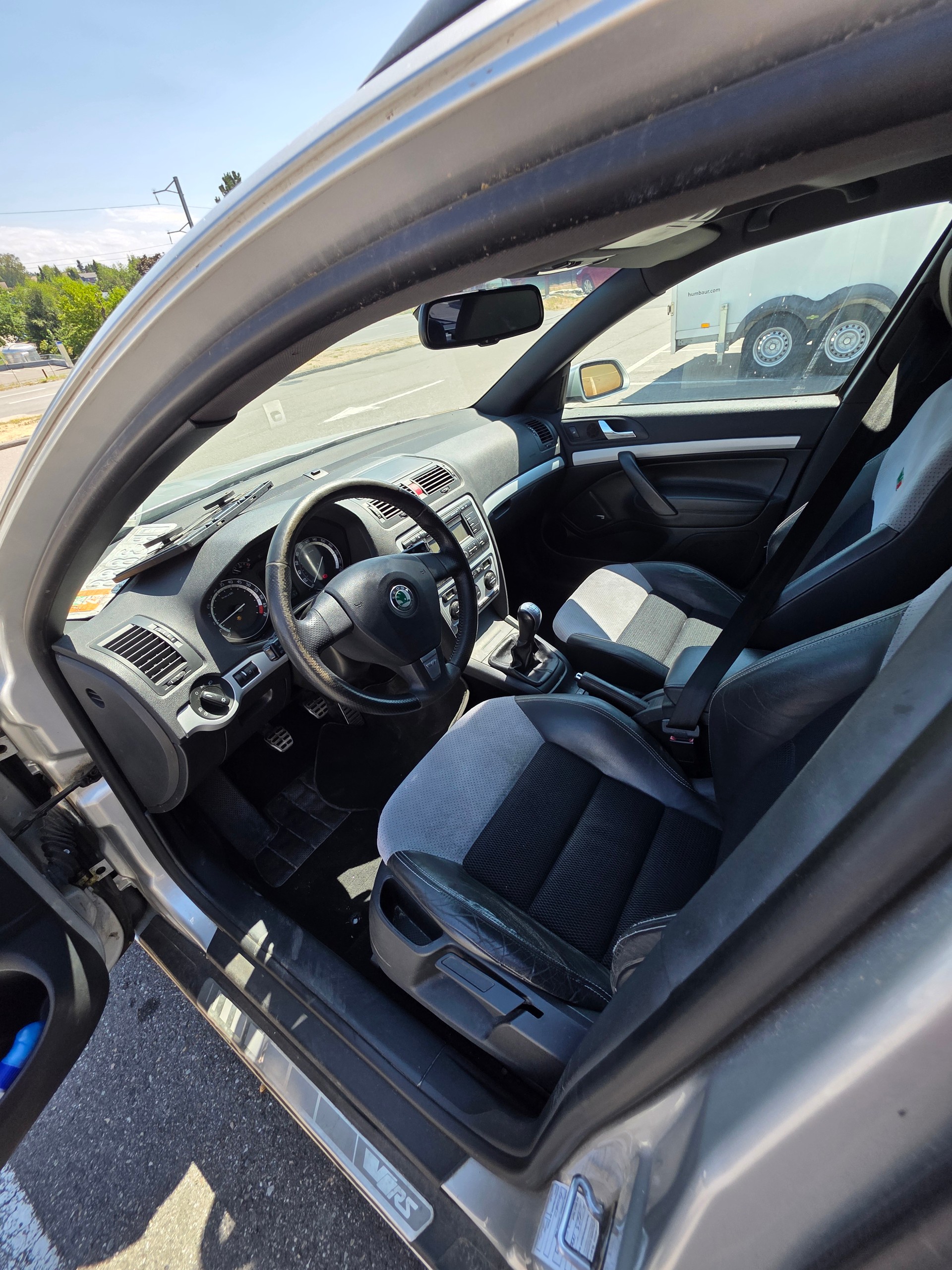 SKODA Octavia 2.0 TFSI RS-image-6