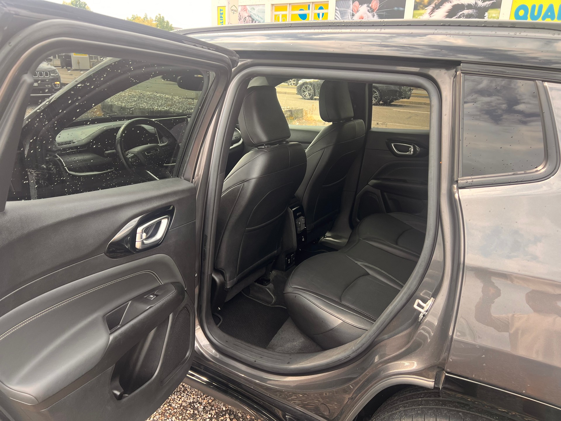 JEEP Compass 4x2 1.3 Turbo 80th Anniversary DKG-image-12