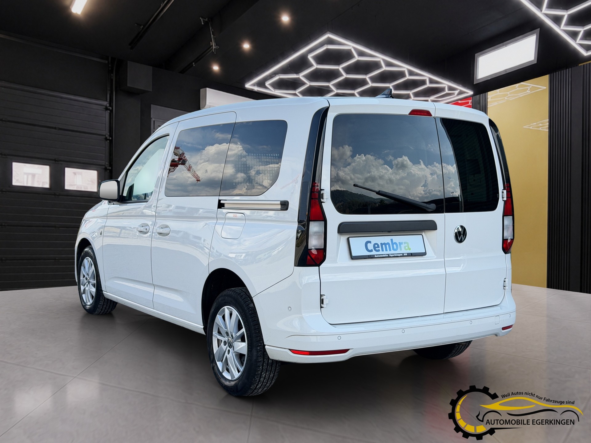 VW Caddy Cargo 2.0TDI DSG-image-6