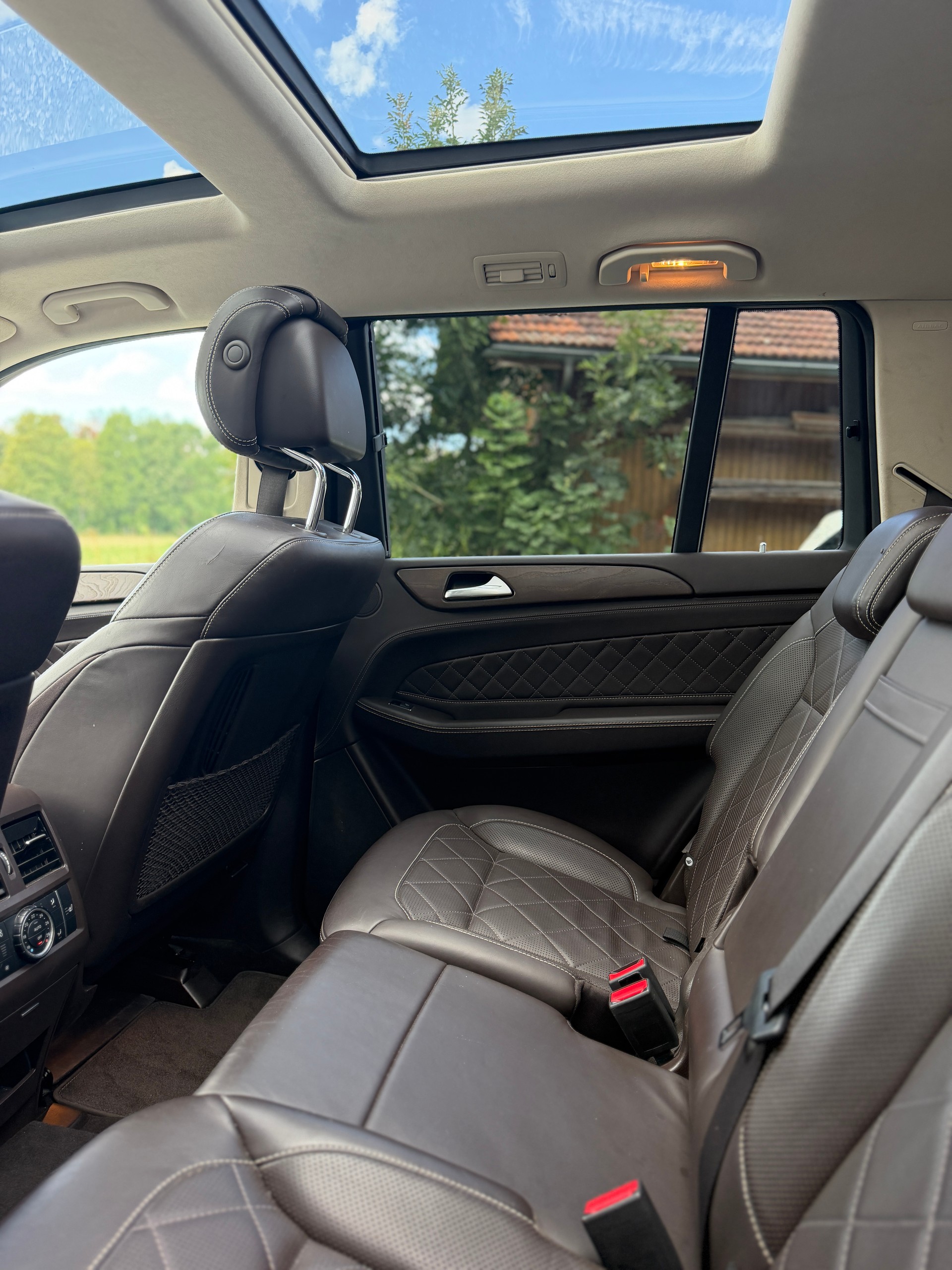 MERCEDES-BENZ GLS 350 d 4Matic 9G-TRONIC-image-16