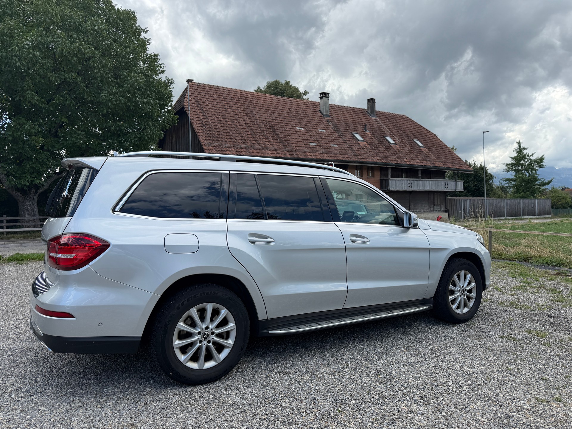 MERCEDES-BENZ GLS 350 d 4Matic 9G-TRONIC-image-8