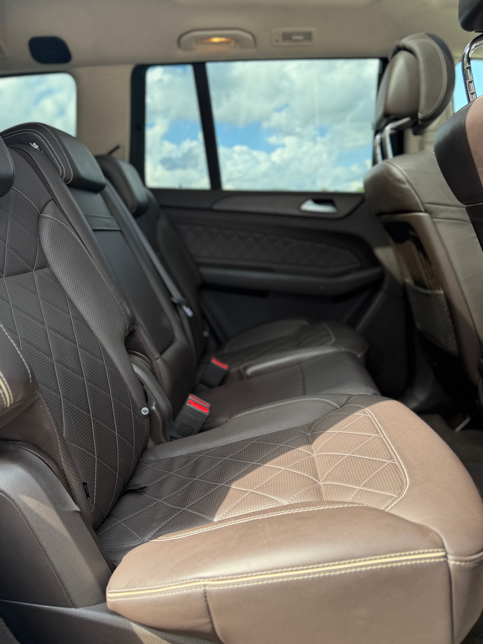 MERCEDES-BENZ GLS 350 d 4Matic 9G-TRONIC-image-11