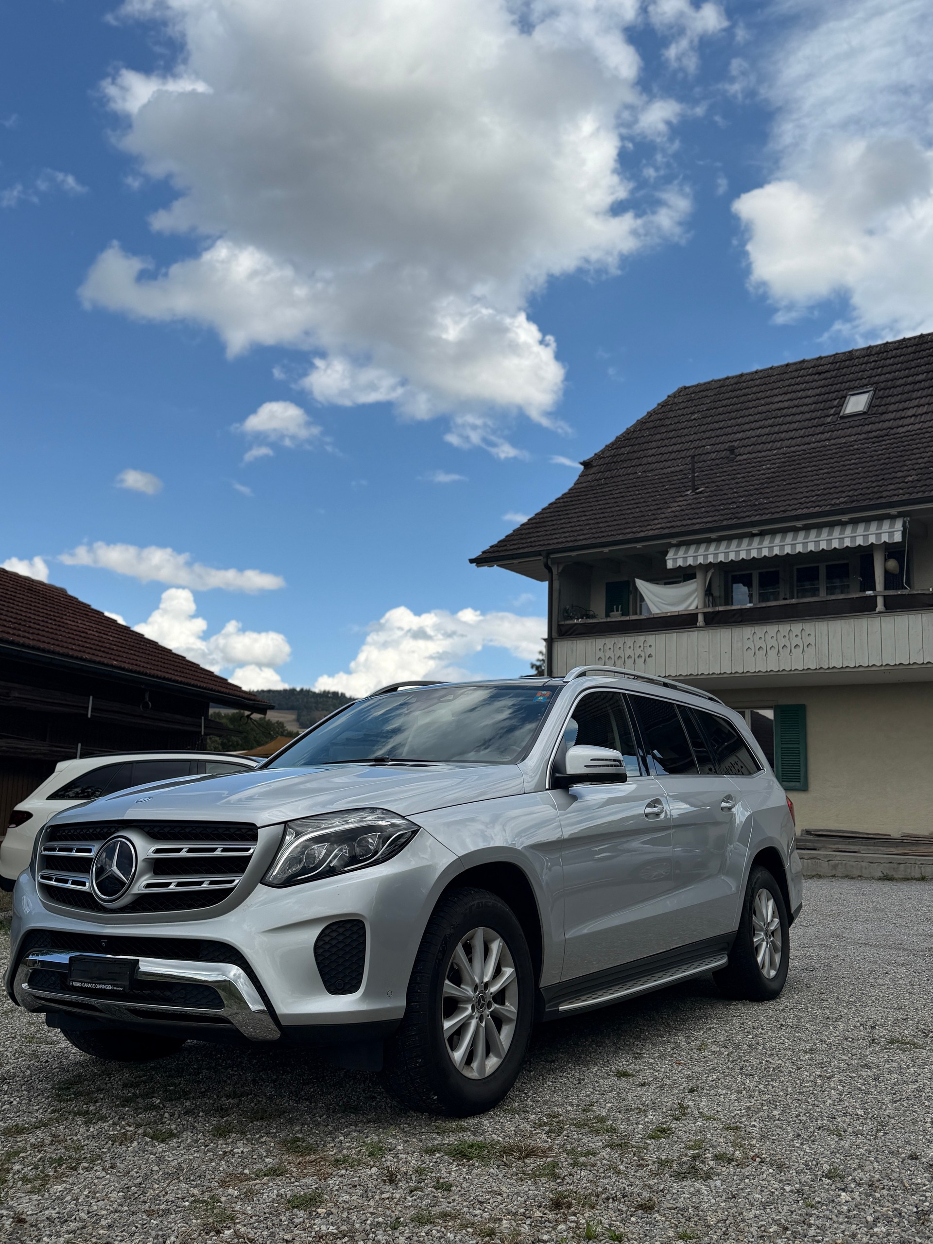 MERCEDES-BENZ GLS 350 d 4Matic 9G-TRONIC-image-2