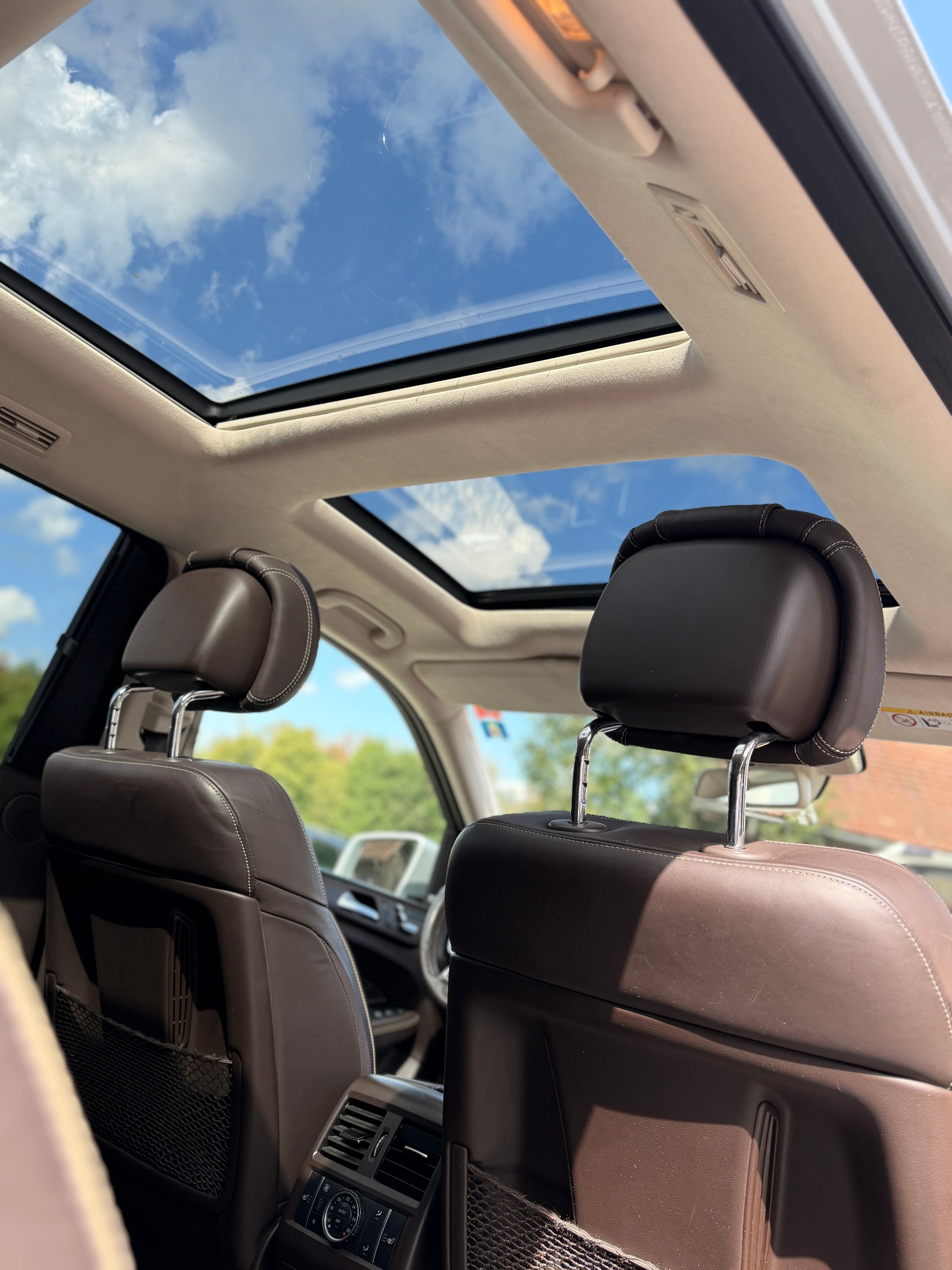 MERCEDES-BENZ GLS 350 d 4Matic 9G-TRONIC-image-29