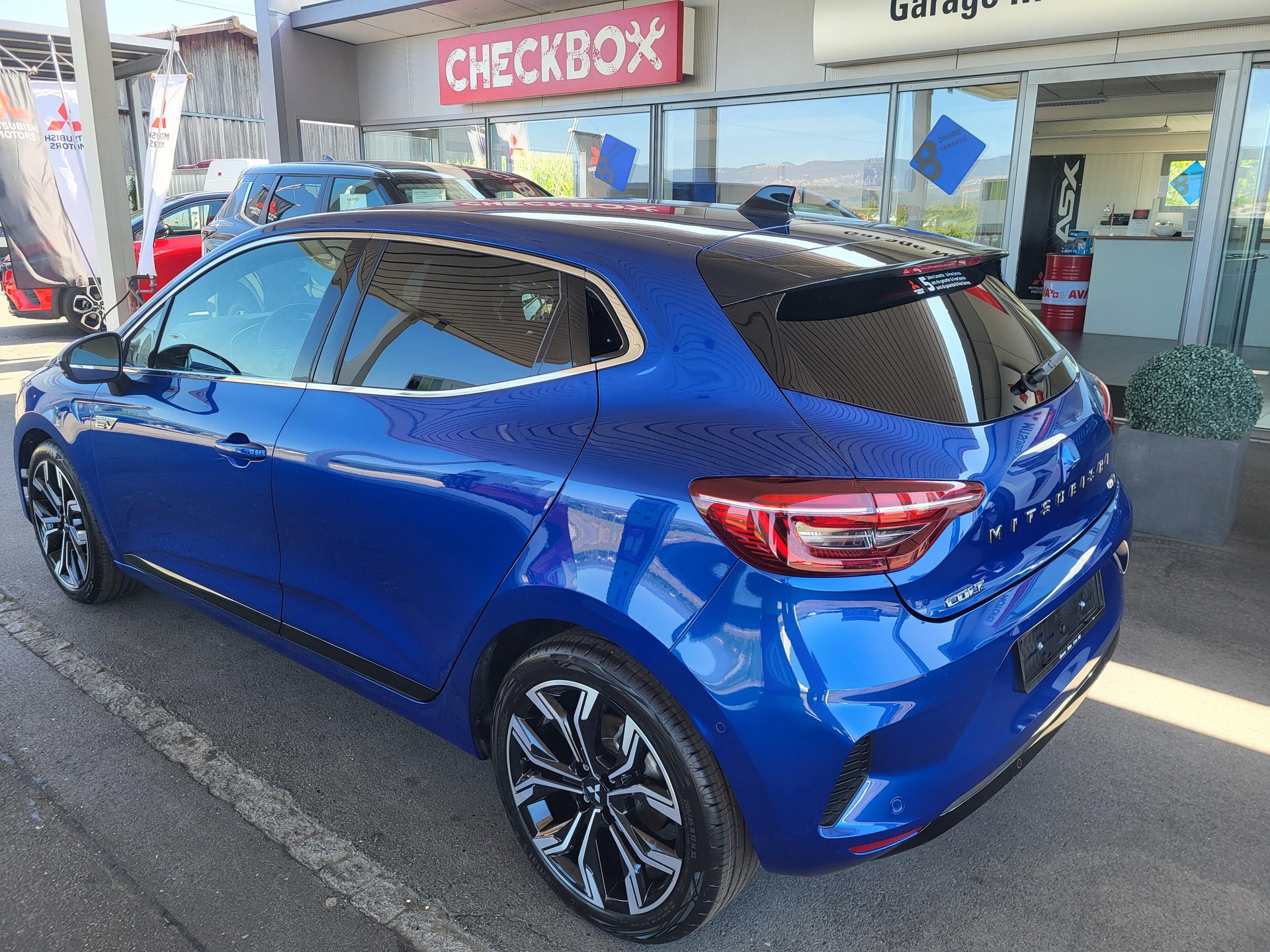 MITSUBISHI Colt 1.6 HEV Instyle-image-3