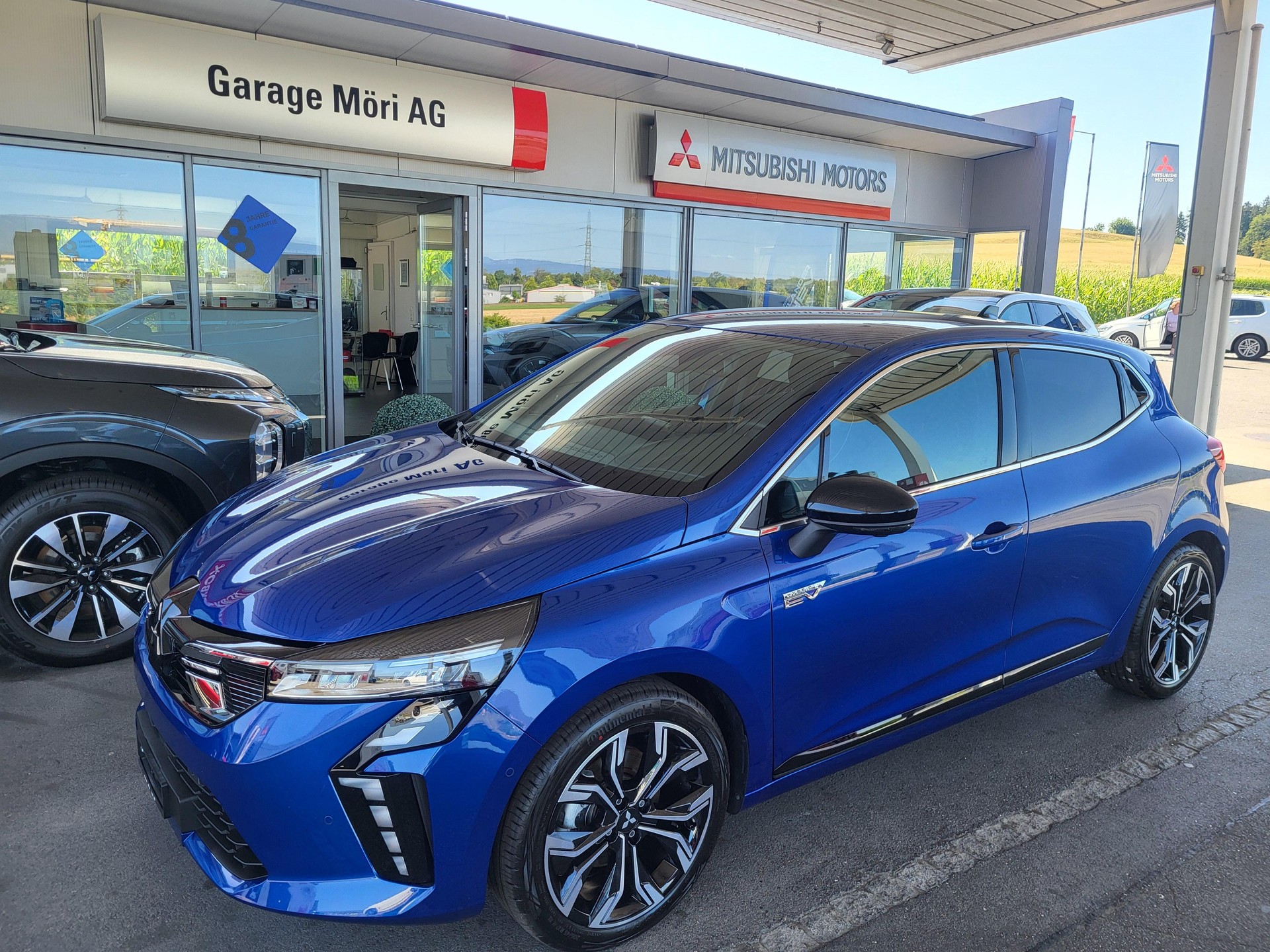 MITSUBISHI Colt 1.6 HEV Instyle-image-0