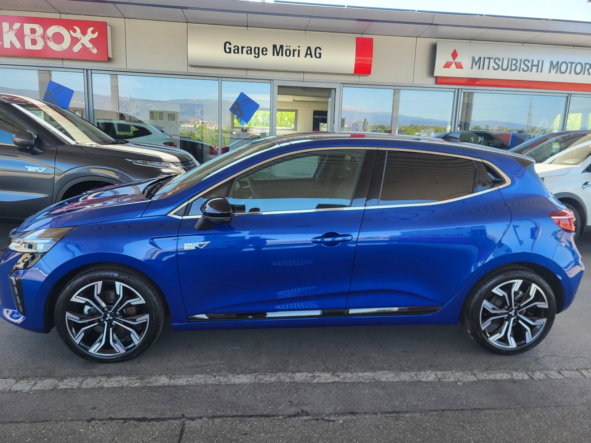 MITSUBISHI Colt 1.6 HEV Instyle-image-2