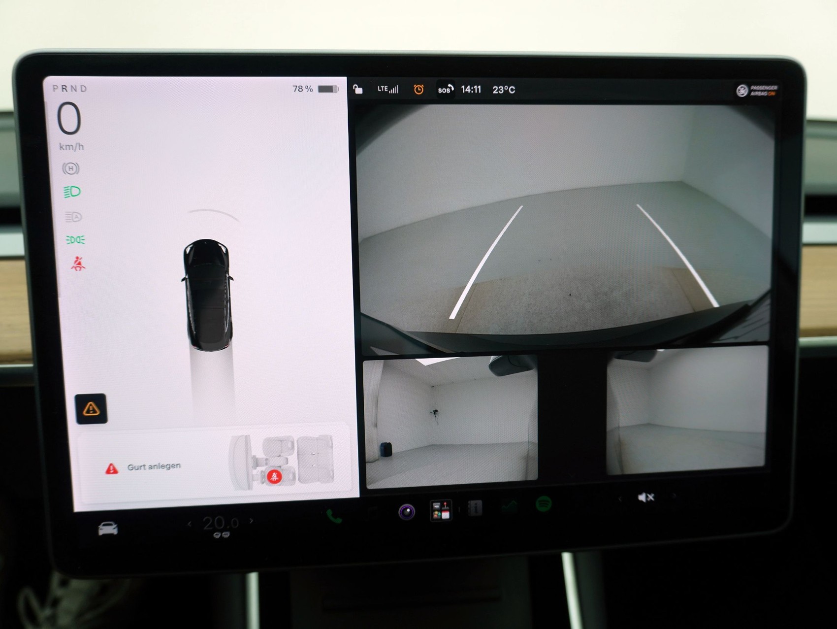 TESLA Model 3 Performance D-image-13