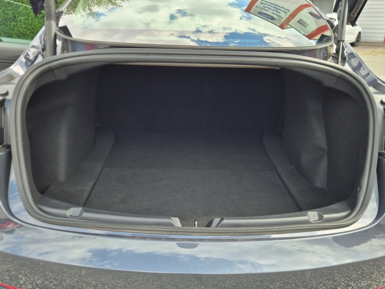 TESLA Model 3 Long Range Dual Motor-image-19