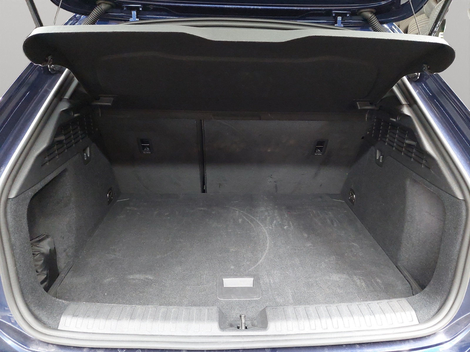 AUDI A3 Sportback 35 TFSI S line S-tronic-image-10