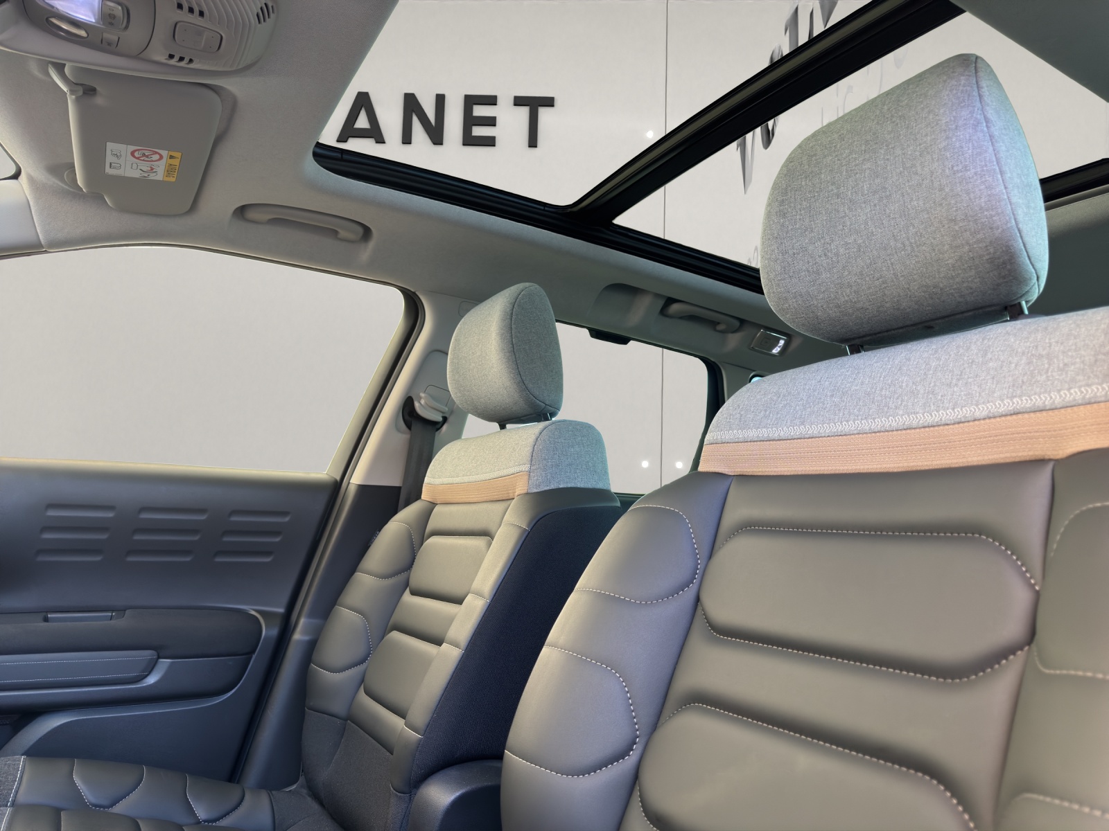 CITROEN C3 Aircross 1.2 PureTech 130 Shine Pack *Automat*-image-12