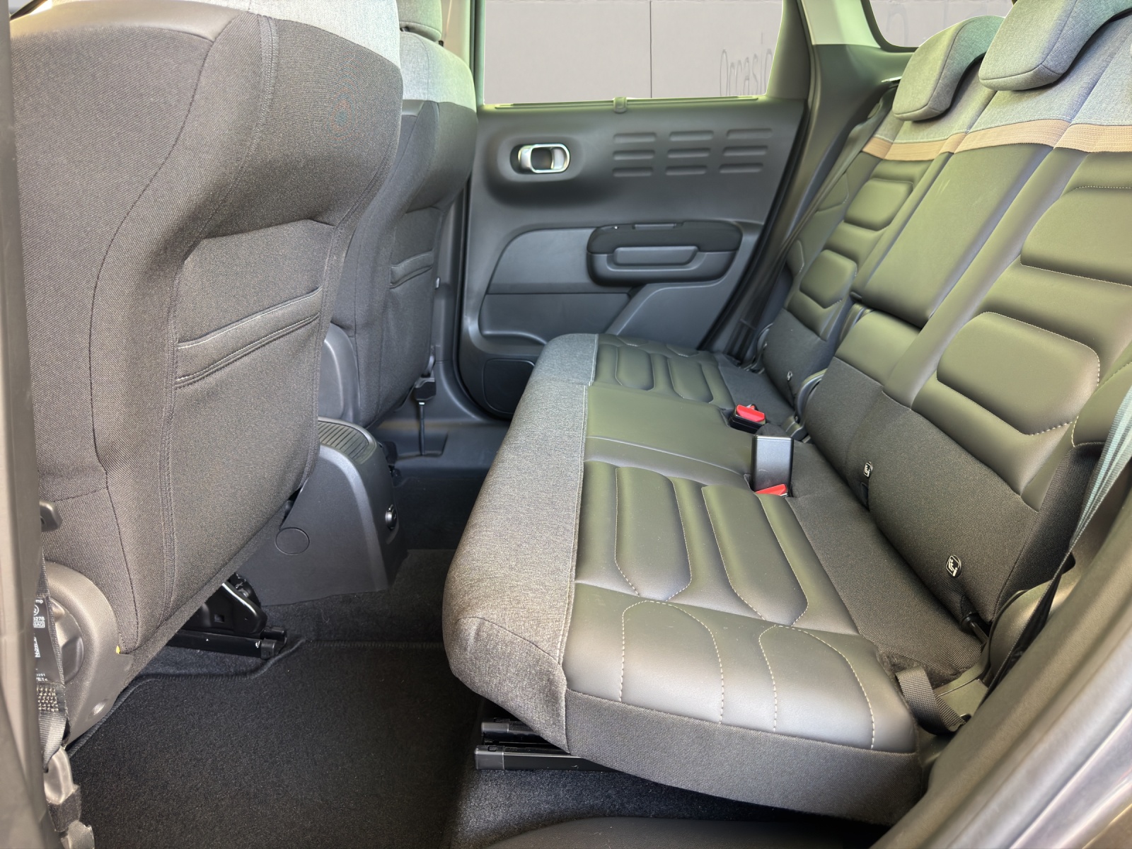 CITROEN C3 Aircross 1.2 PureTech 130 Shine Pack *Automat*-image-21