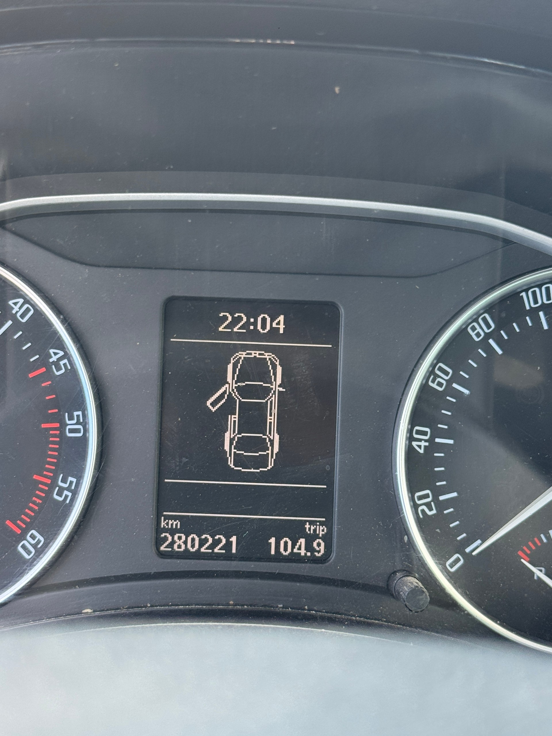 SKODA Octavia Combi 1.6 TDI Swiss Adventure 4x4-image-9