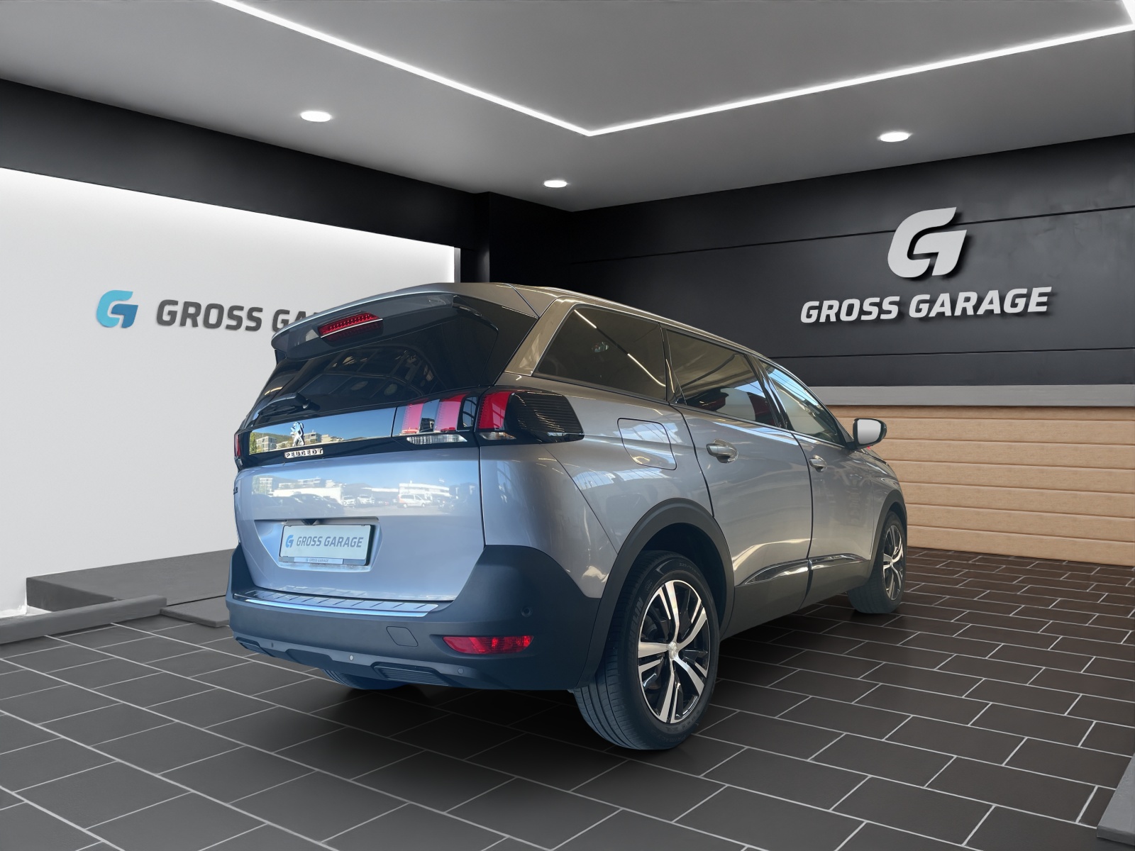 PEUGEOT 5008 1.6 PureTech Allure-image-3