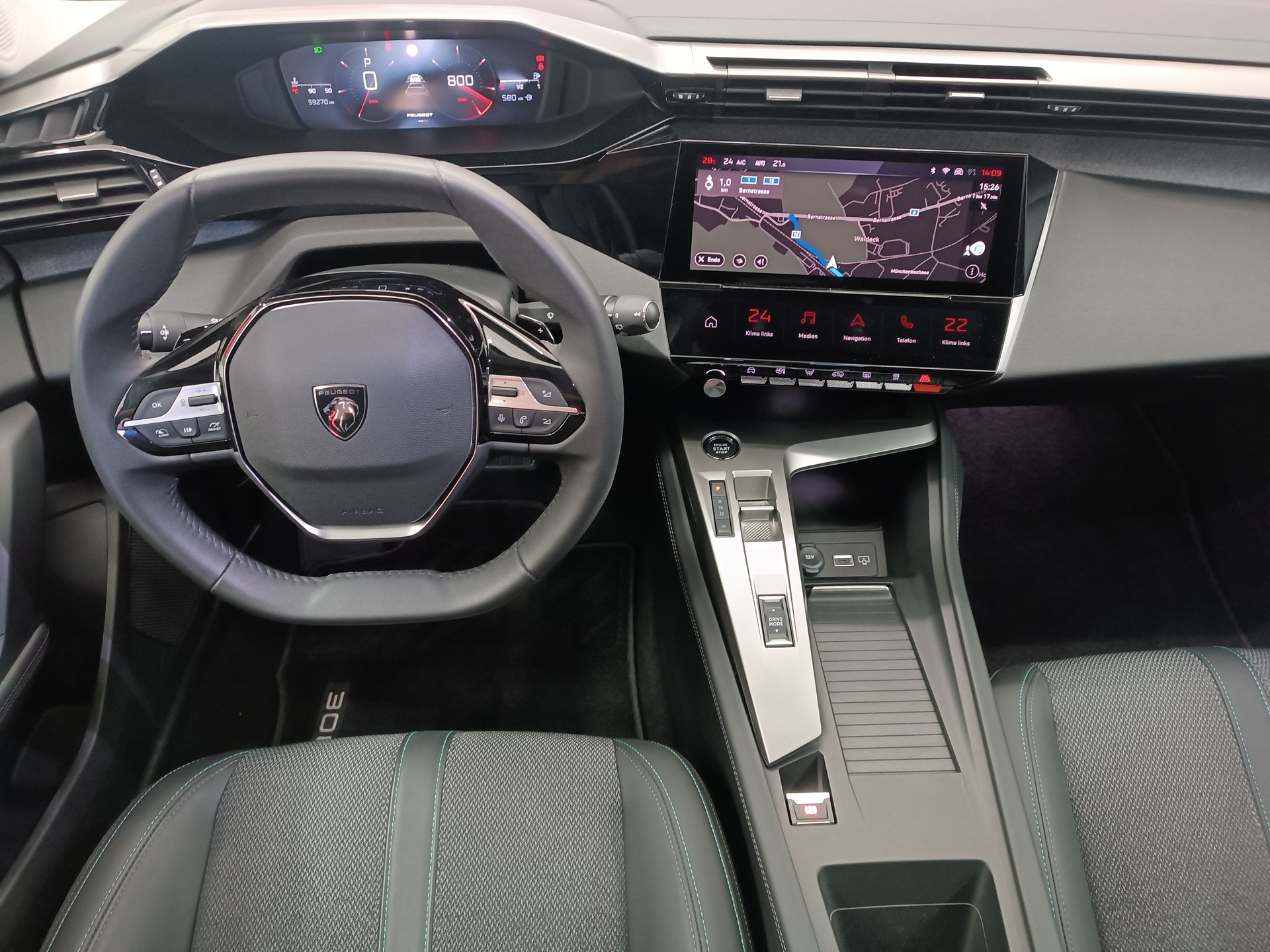 PEUGEOT 308 SW 1.5 BlueHDI Allure Pack EAT8-image-8