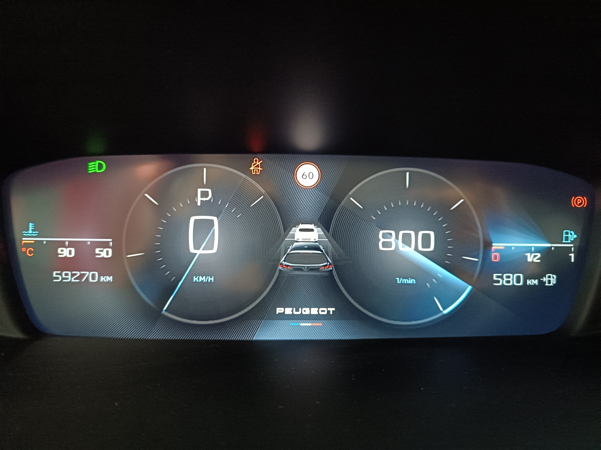 PEUGEOT 308 SW 1.5 BlueHDI Allure Pack EAT8-image-15