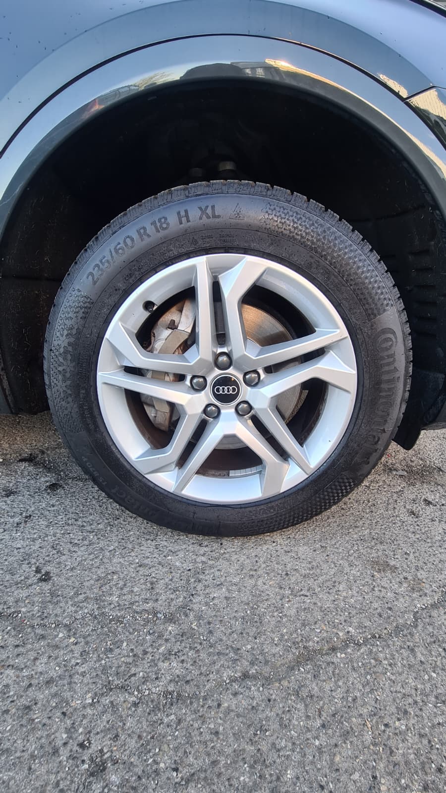 AUDI Q5 40 TDI quattro S-tronic ** Neues Modell ** Voll-Leder ** GR-Navi ** Rf-Kamera ** Sitzheizung ** Frisch Ab MFK & Service **-image-16