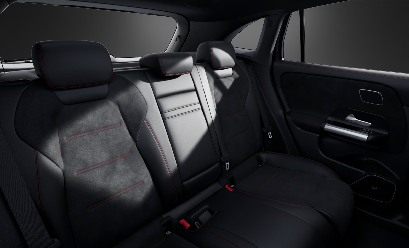 MERCEDES-BENZ EQA 350 66,5 kWh 4Matic Swiss Star-image-9