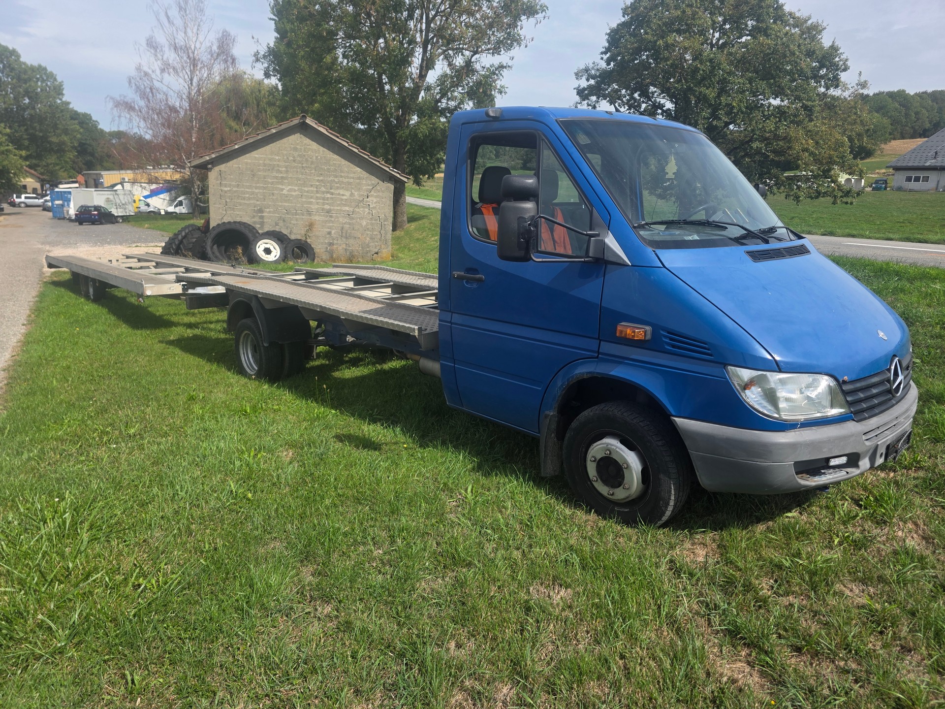 MERCEDES-BENZ Sprinter-image-2